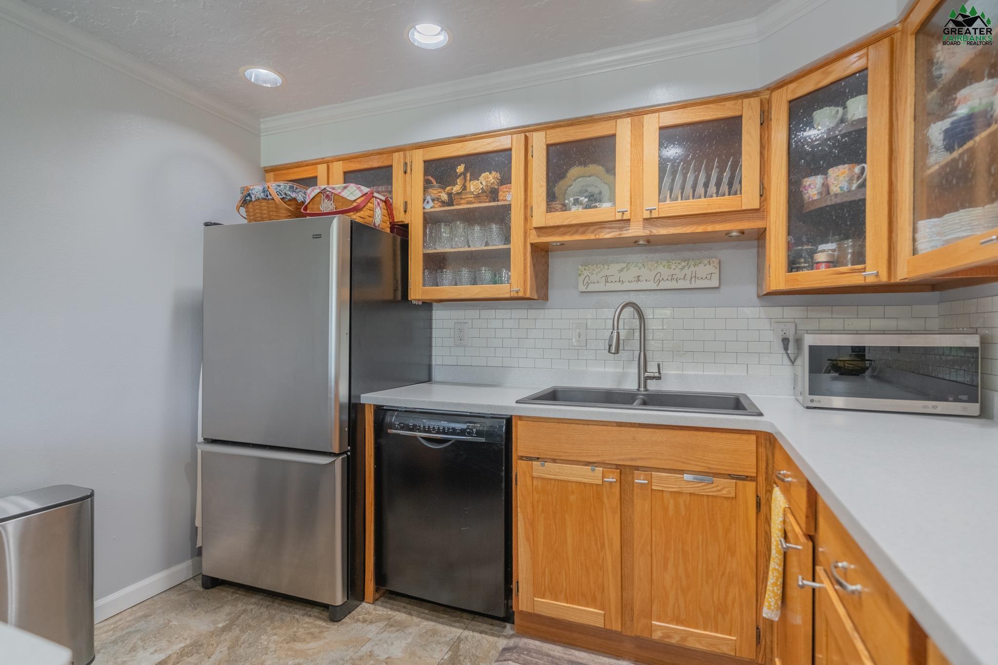 4950 DARTMOUTH DRIVE