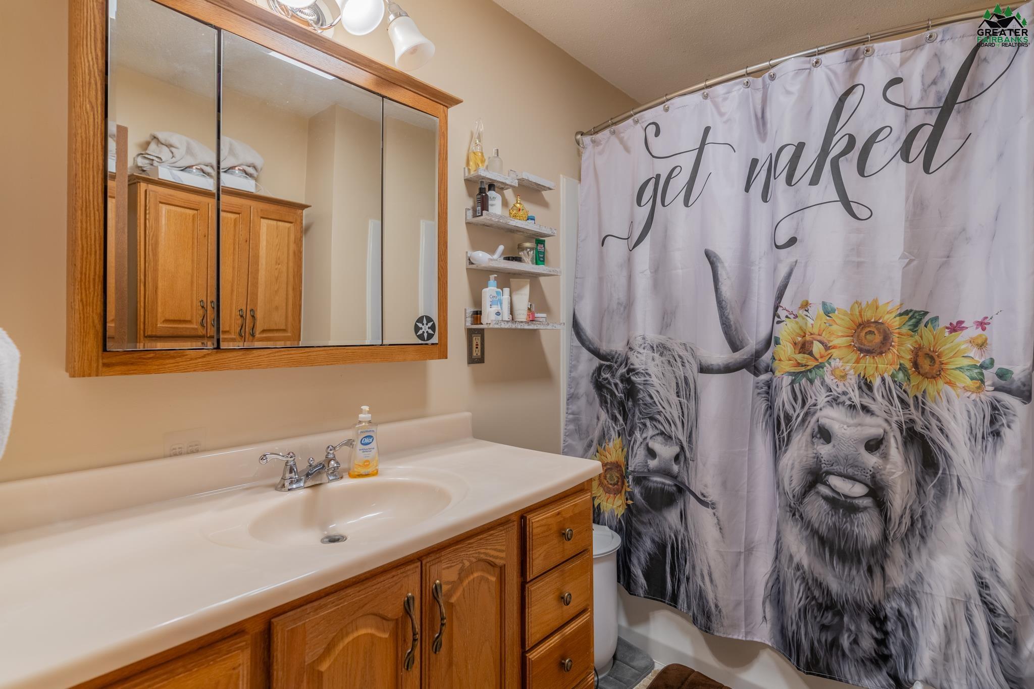 3686 SILVERLEAF AVENUE