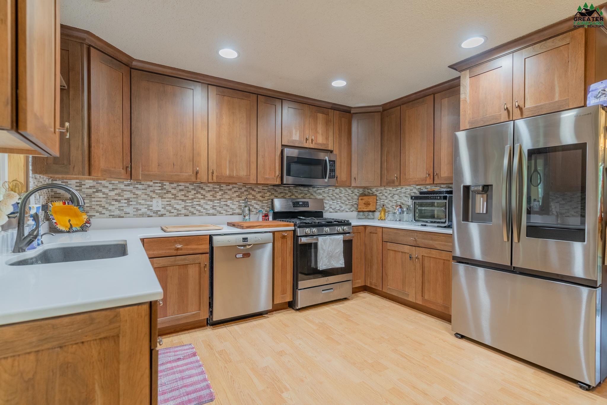 3686 SILVERLEAF AVENUE