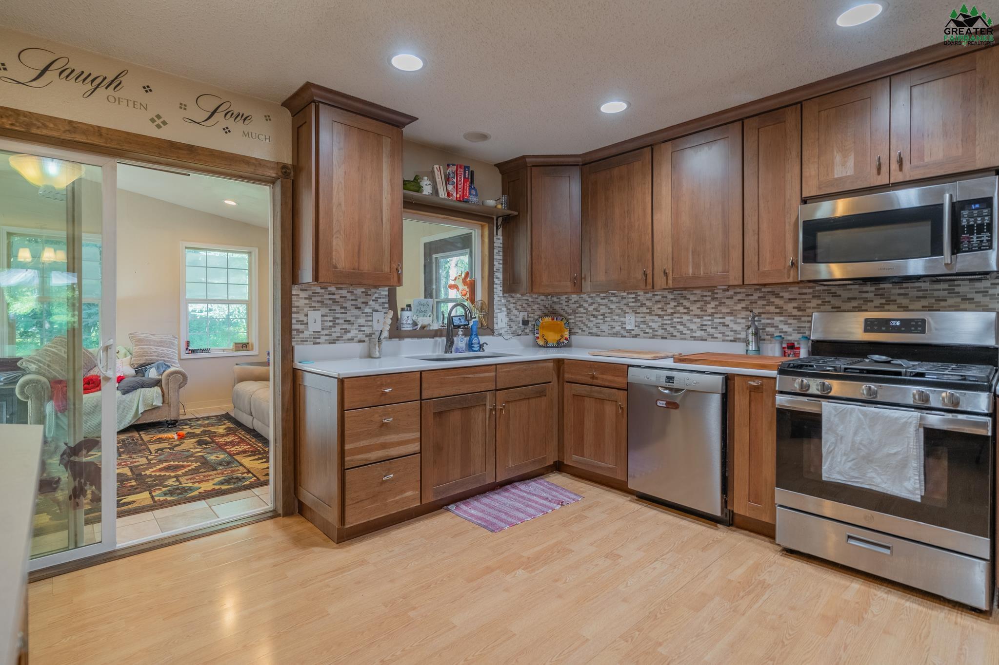 3686 SILVERLEAF AVENUE