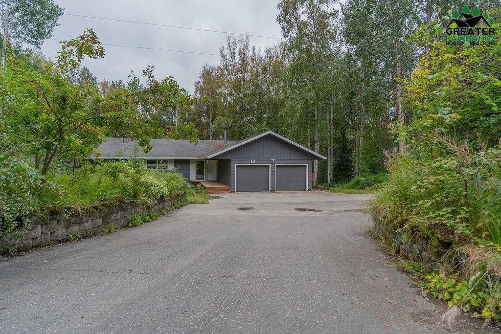 565 STEELE CREEK ROAD