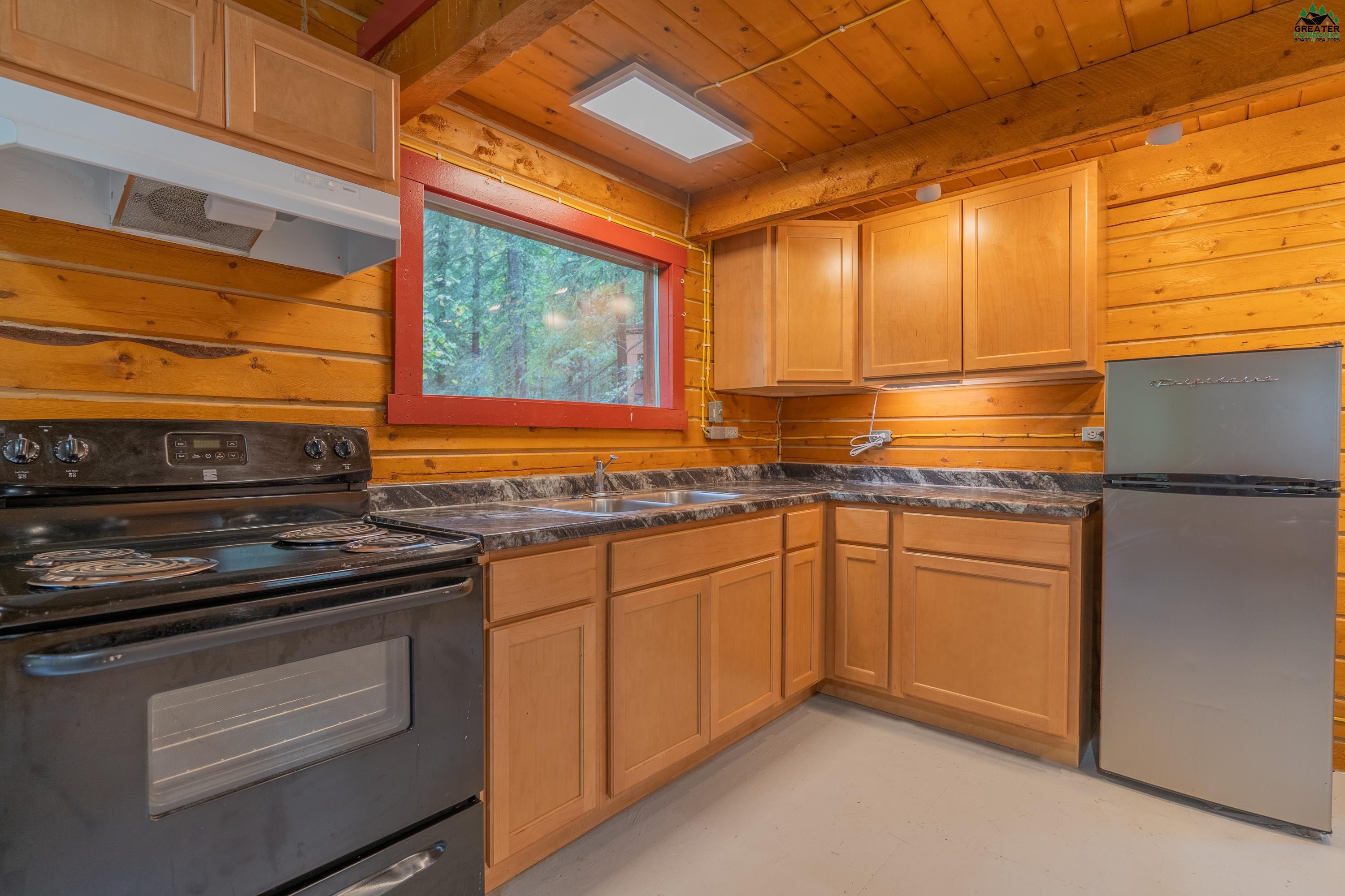 2231 SUNSHINE AVENUE