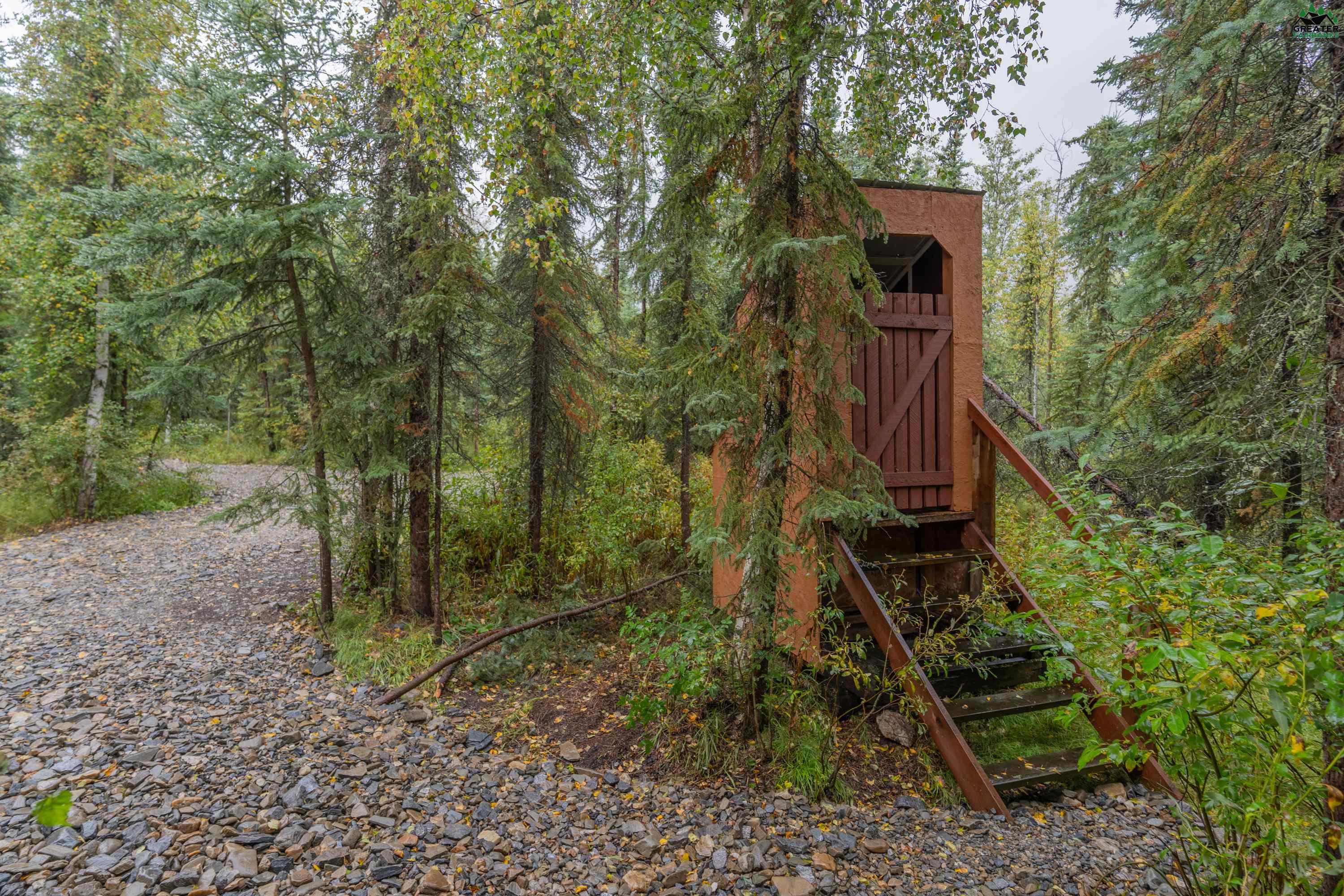 2231 SUNSHINE AVENUE