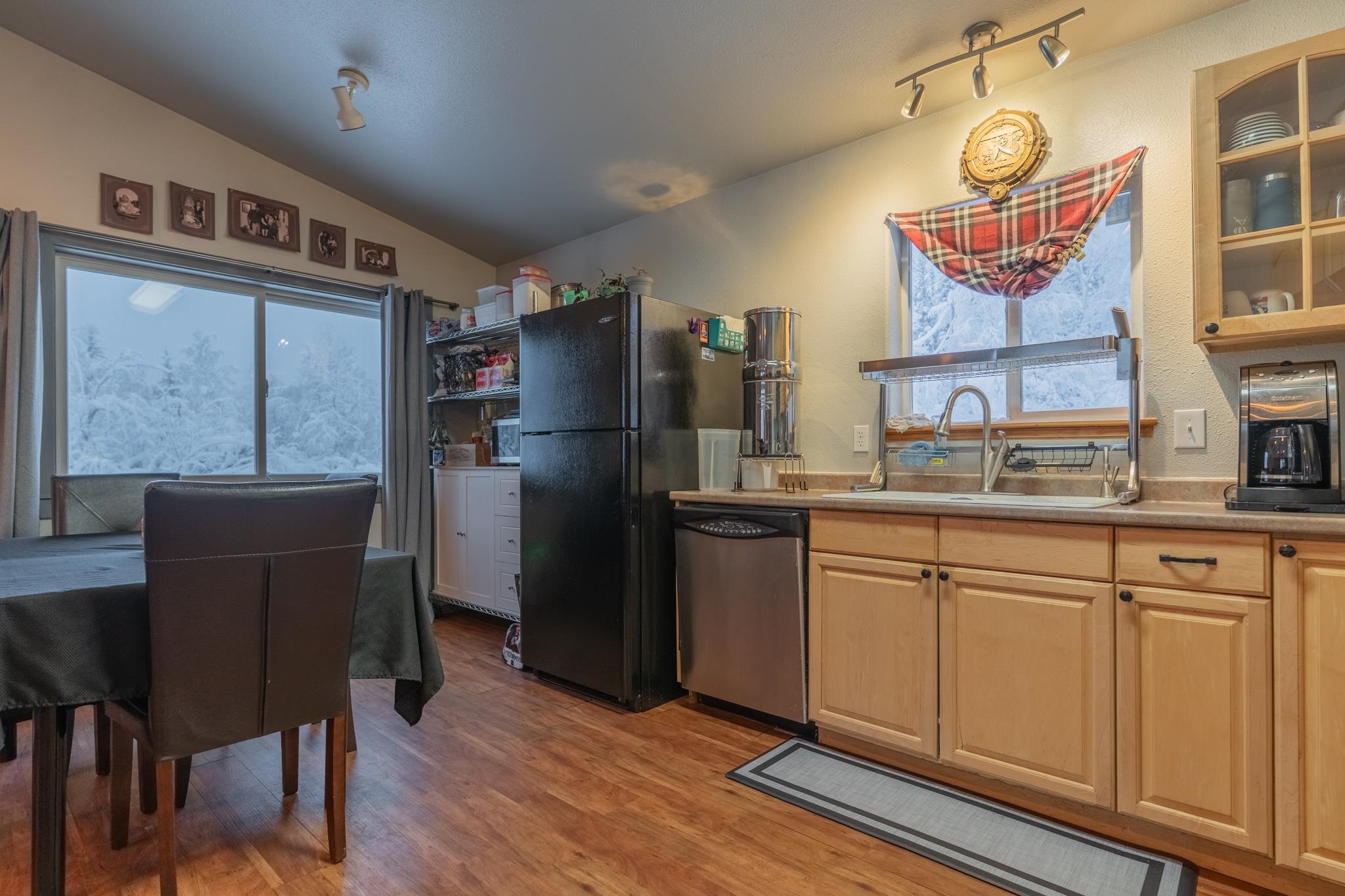 853 UNION DRIVE