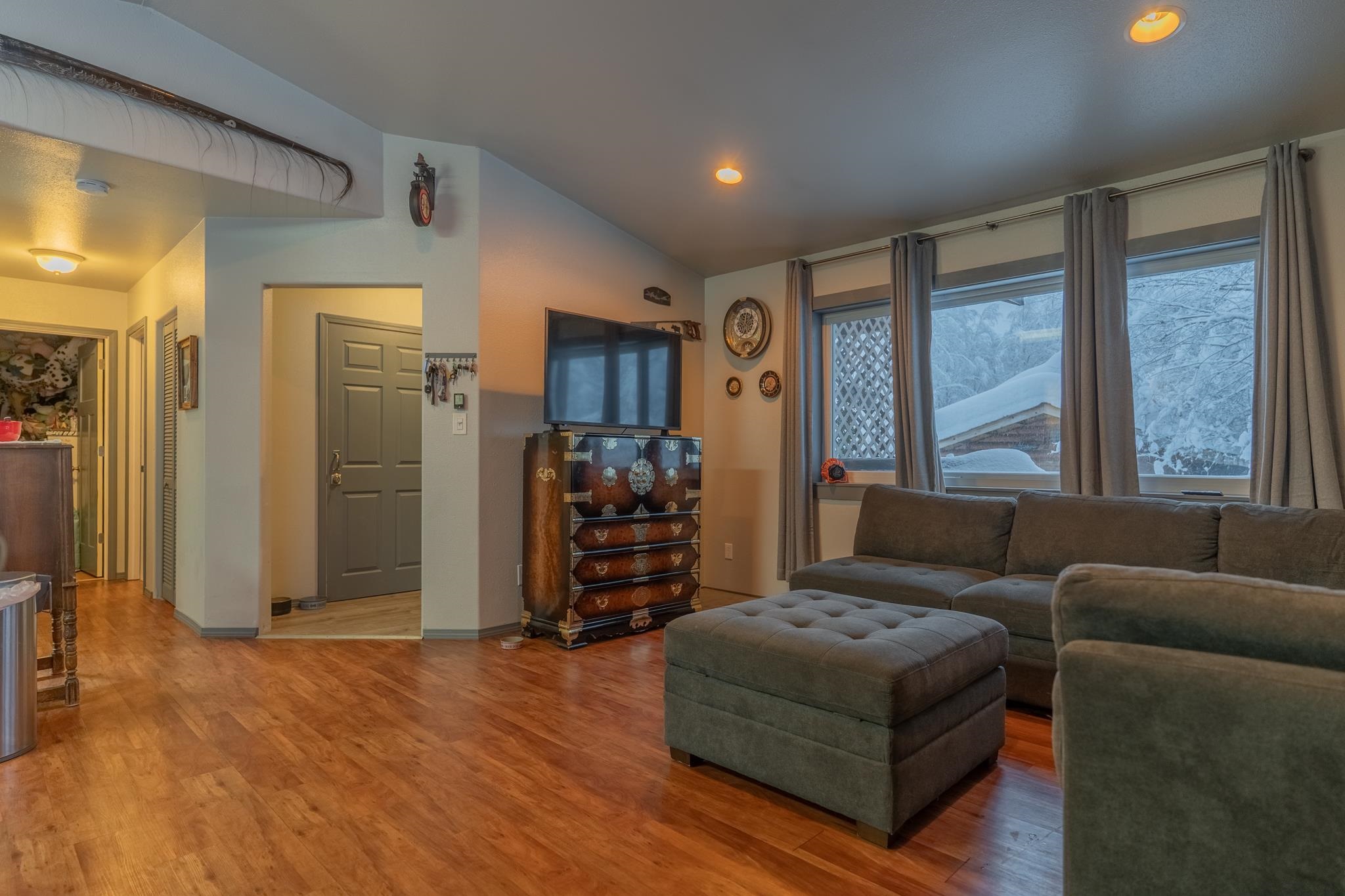 853 UNION DRIVE