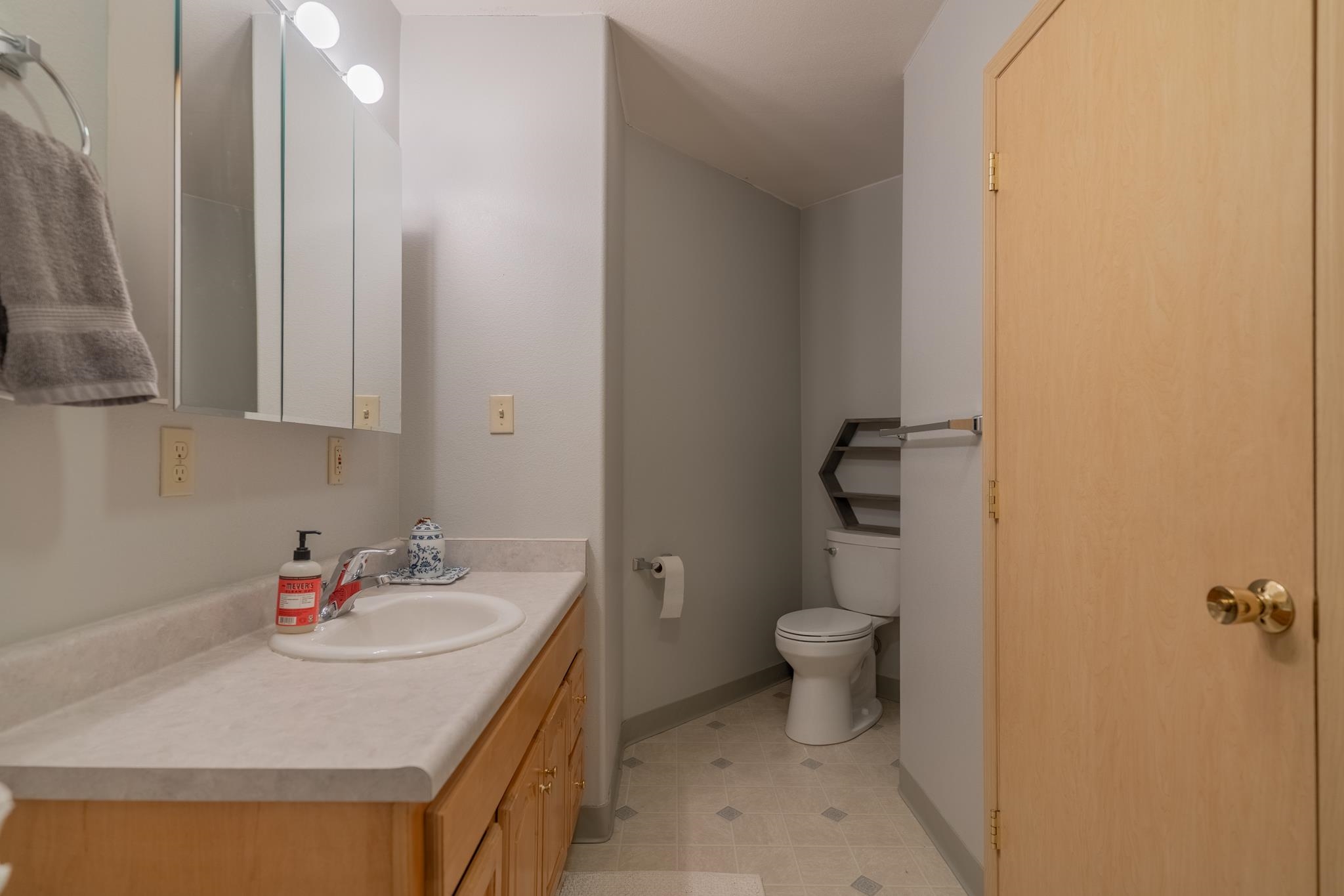 1528 28TH AVENUE Unit B