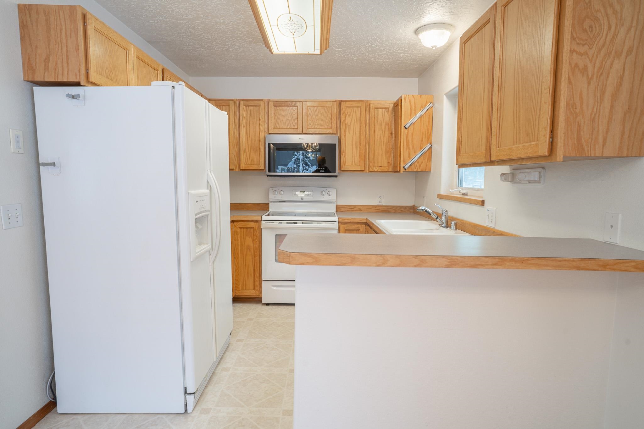 2585 CRESBARD COURT