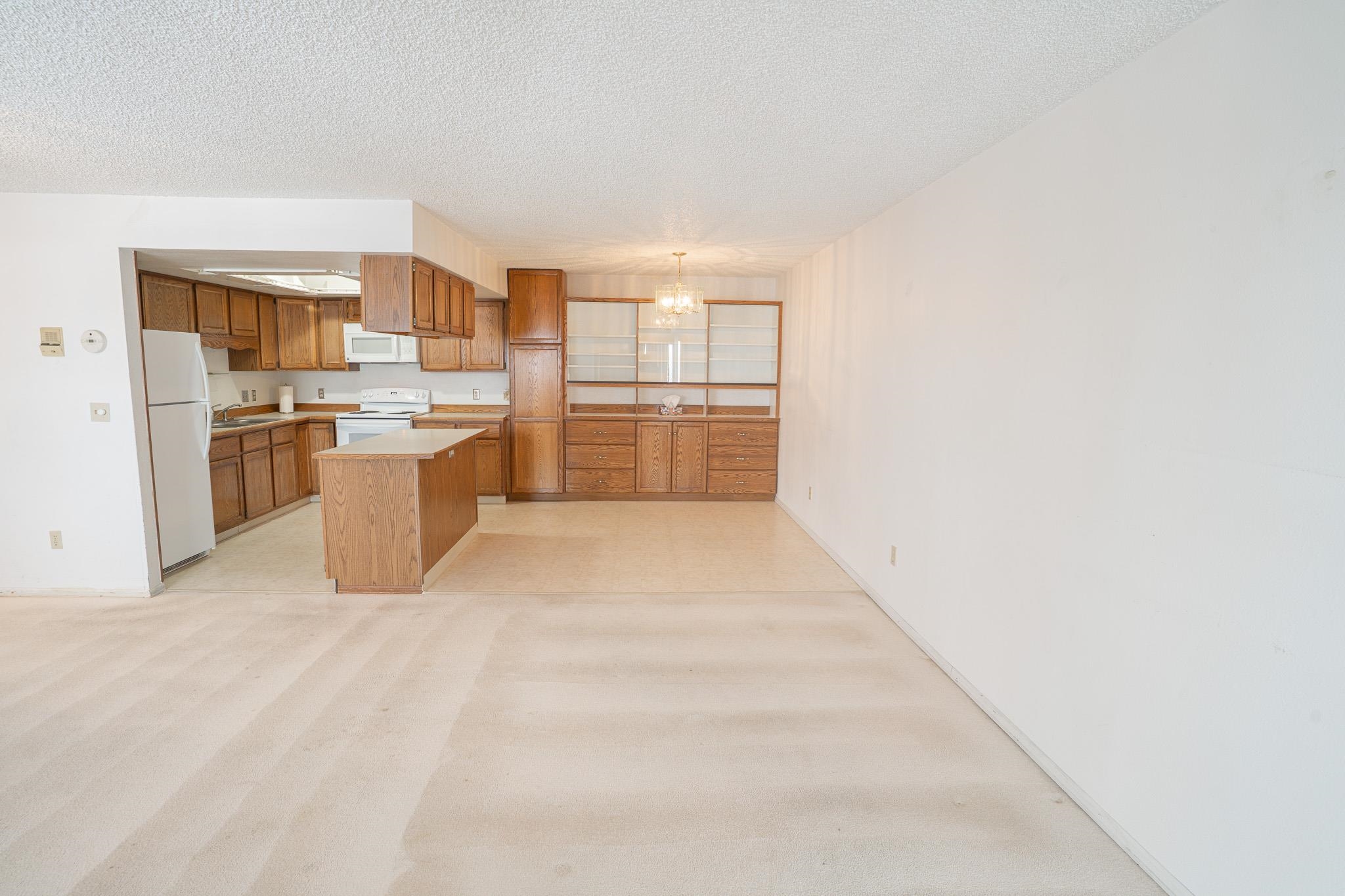 15 FAREWELL AVENUE #304
