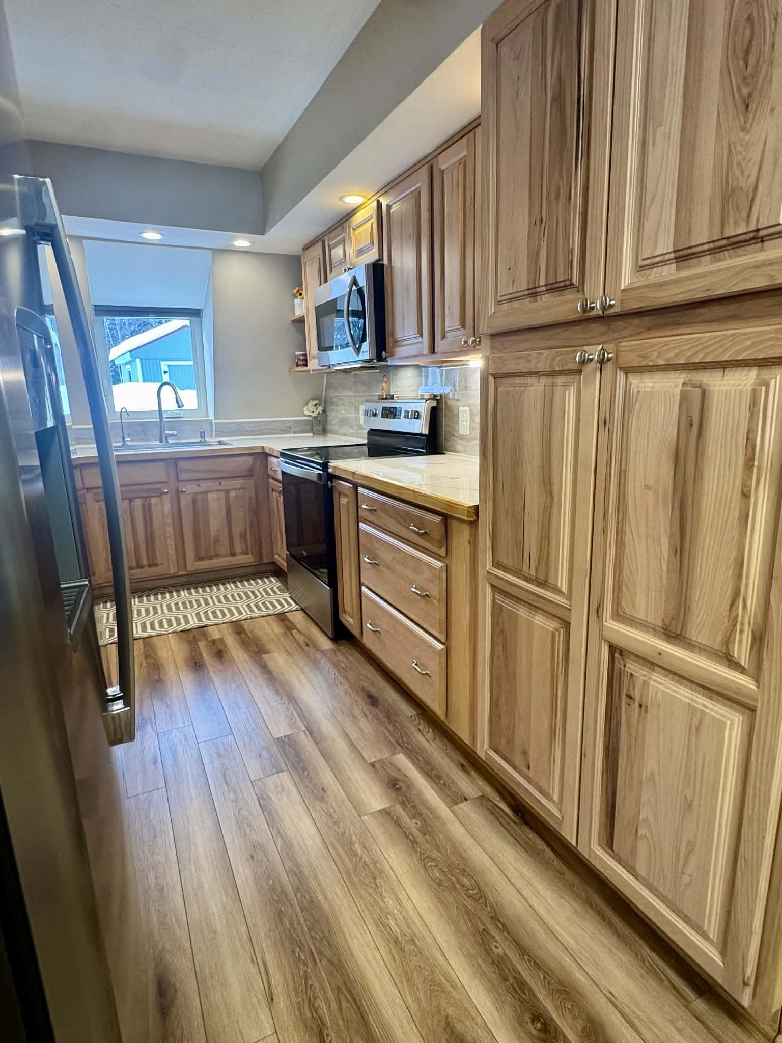 3399 VENUS DRIVE