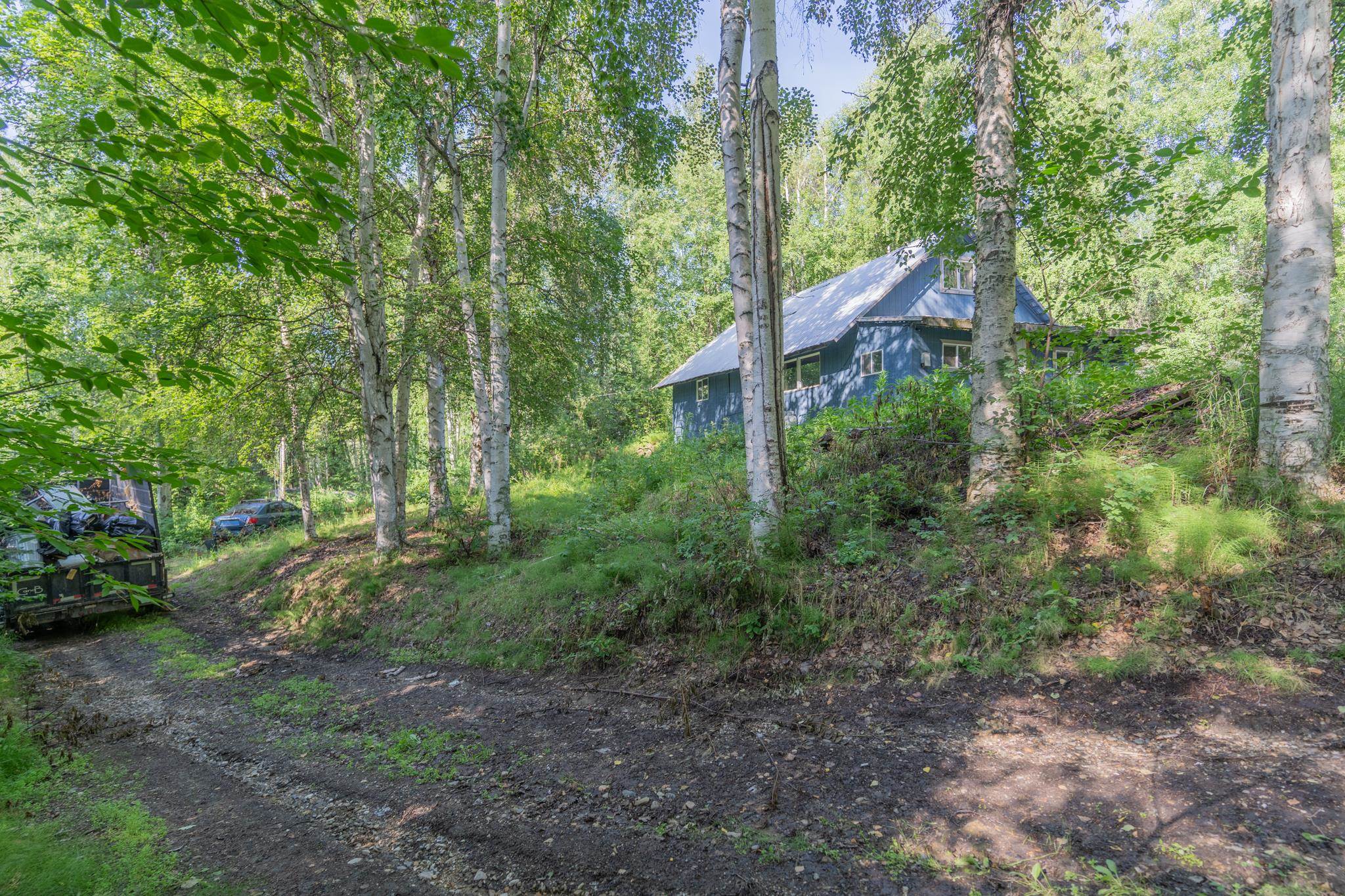 858 CRAZY HORSE WAY
