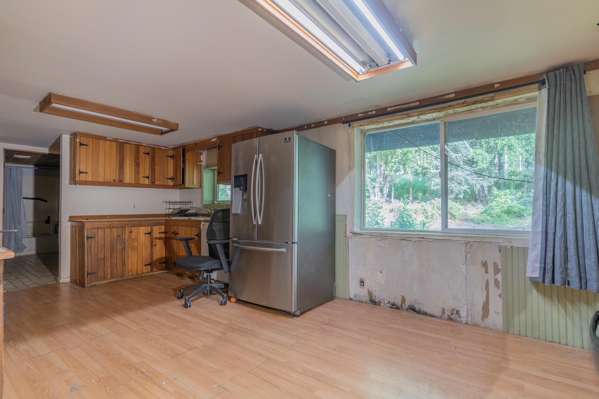 858 CRAZY HORSE WAY