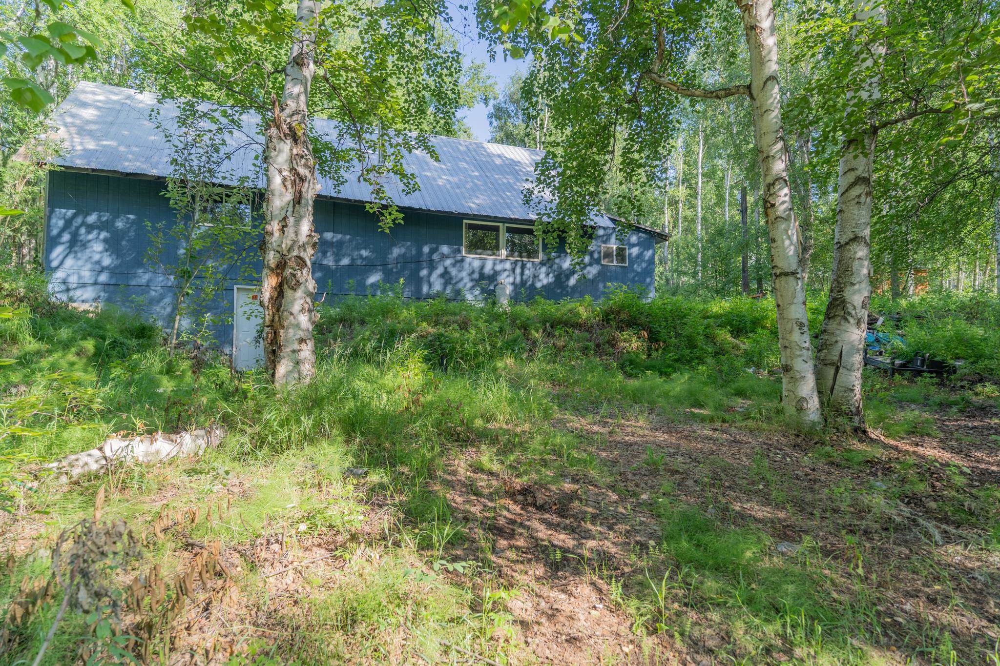 858 CRAZY HORSE WAY