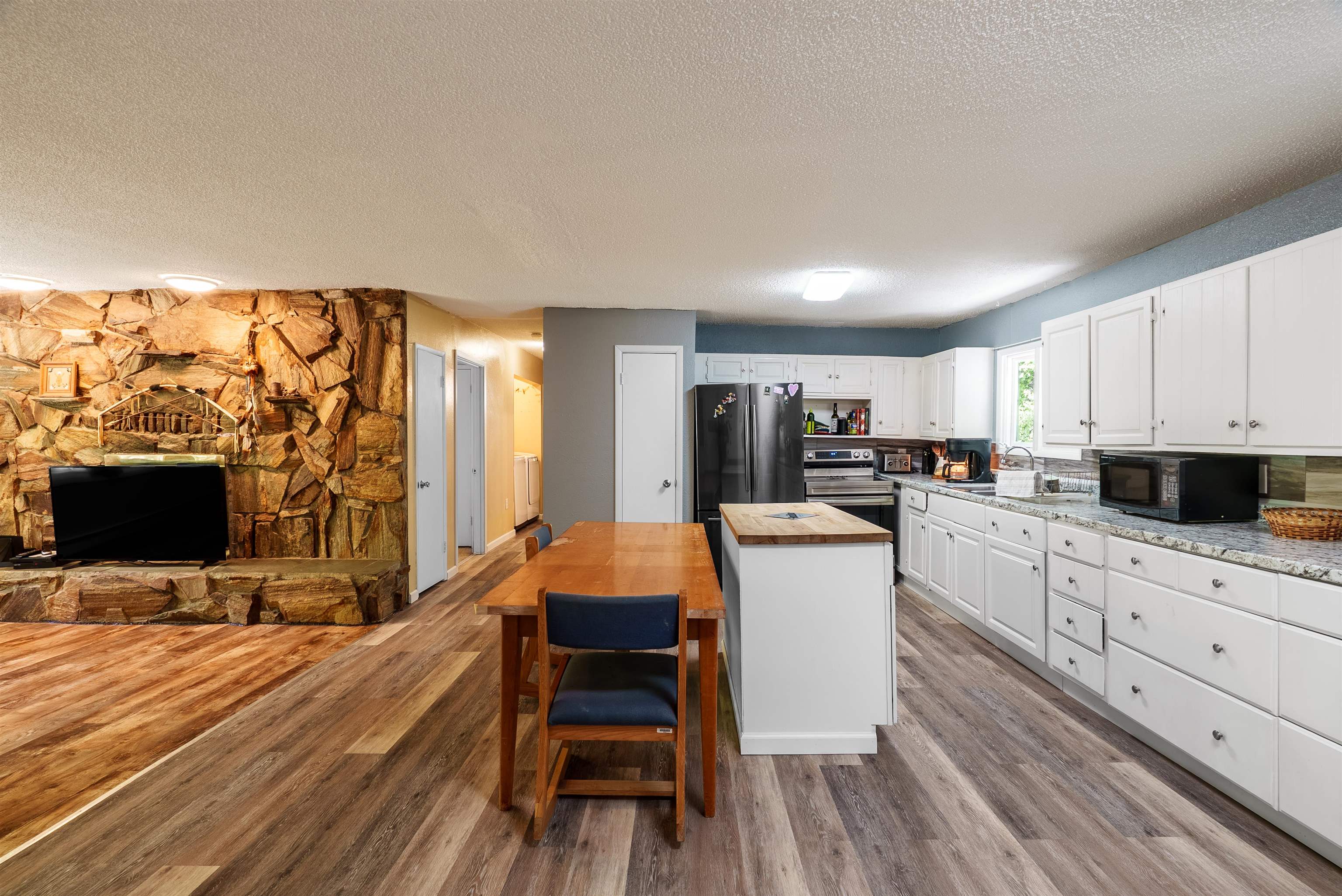 544 SANDPIPER DRIVE