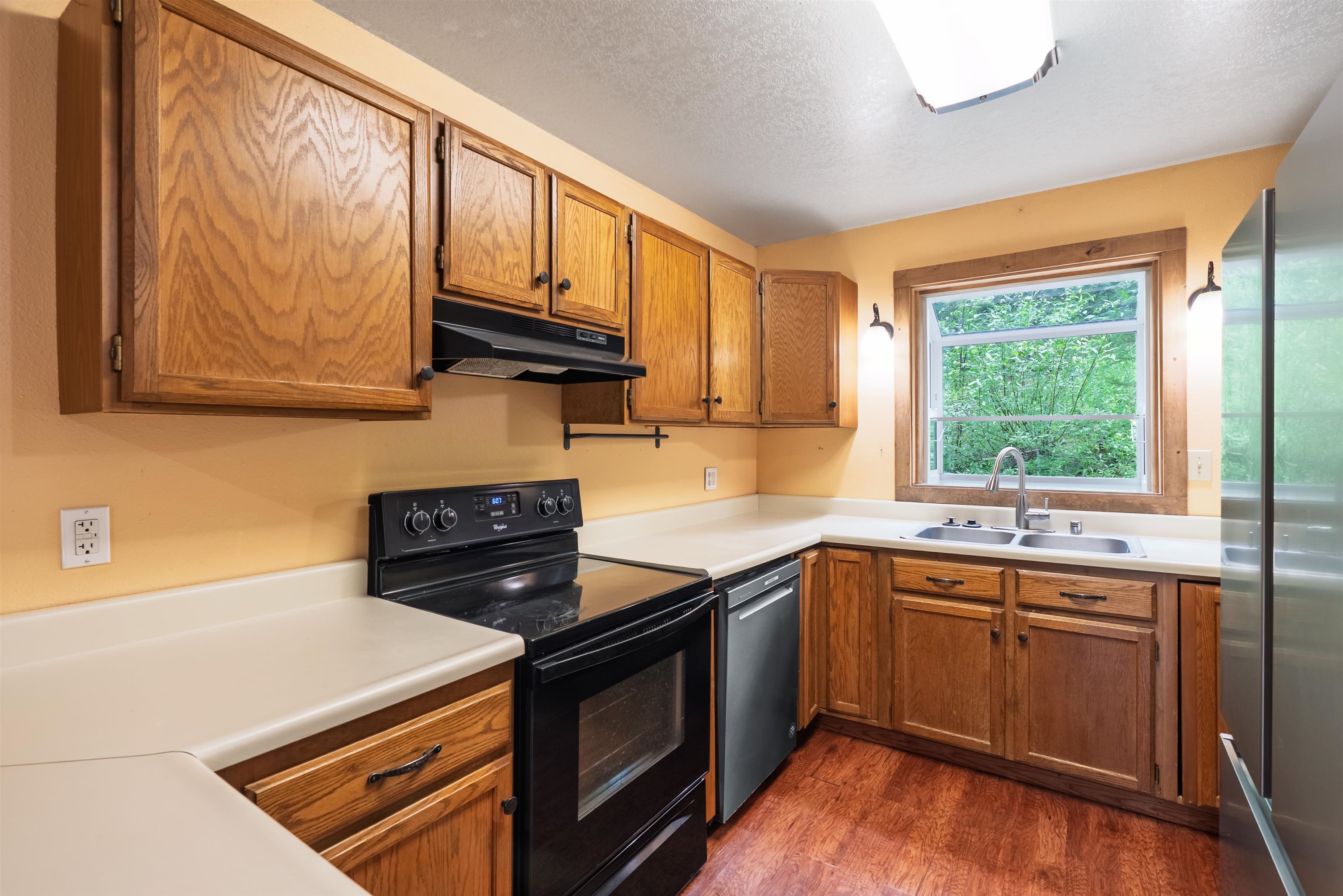 2029 RED BERRY ROAD