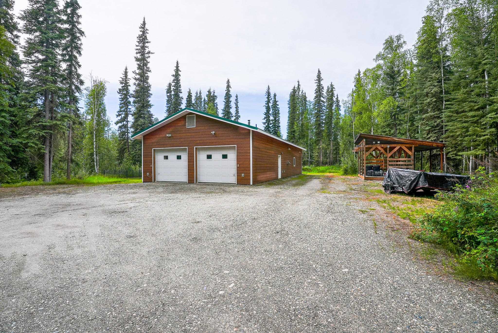1433 SECLUDED DRIVE
