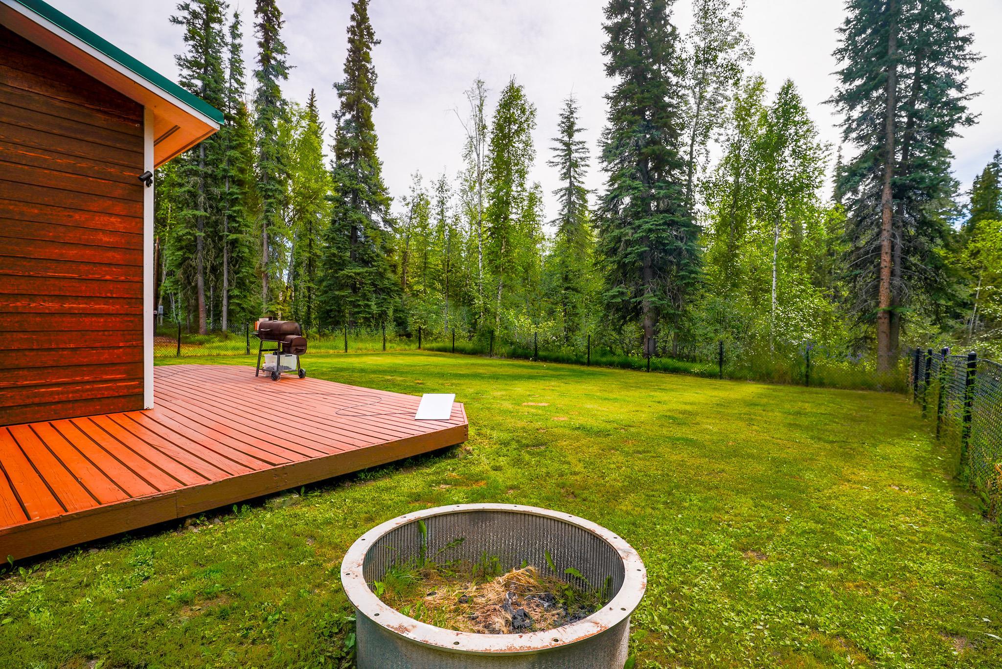 1433 SECLUDED DRIVE