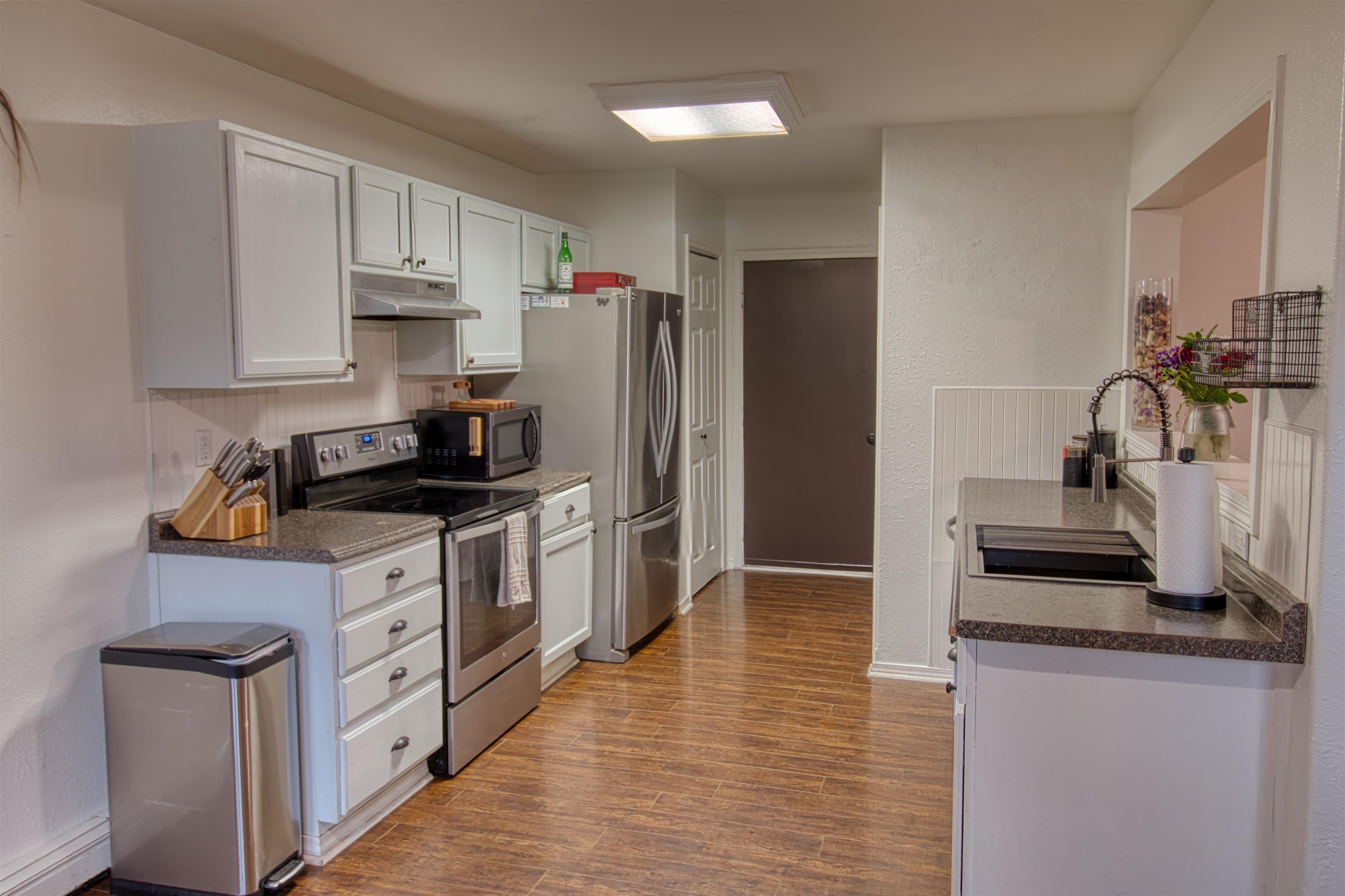1185 CLOVERLEAF DRIVE