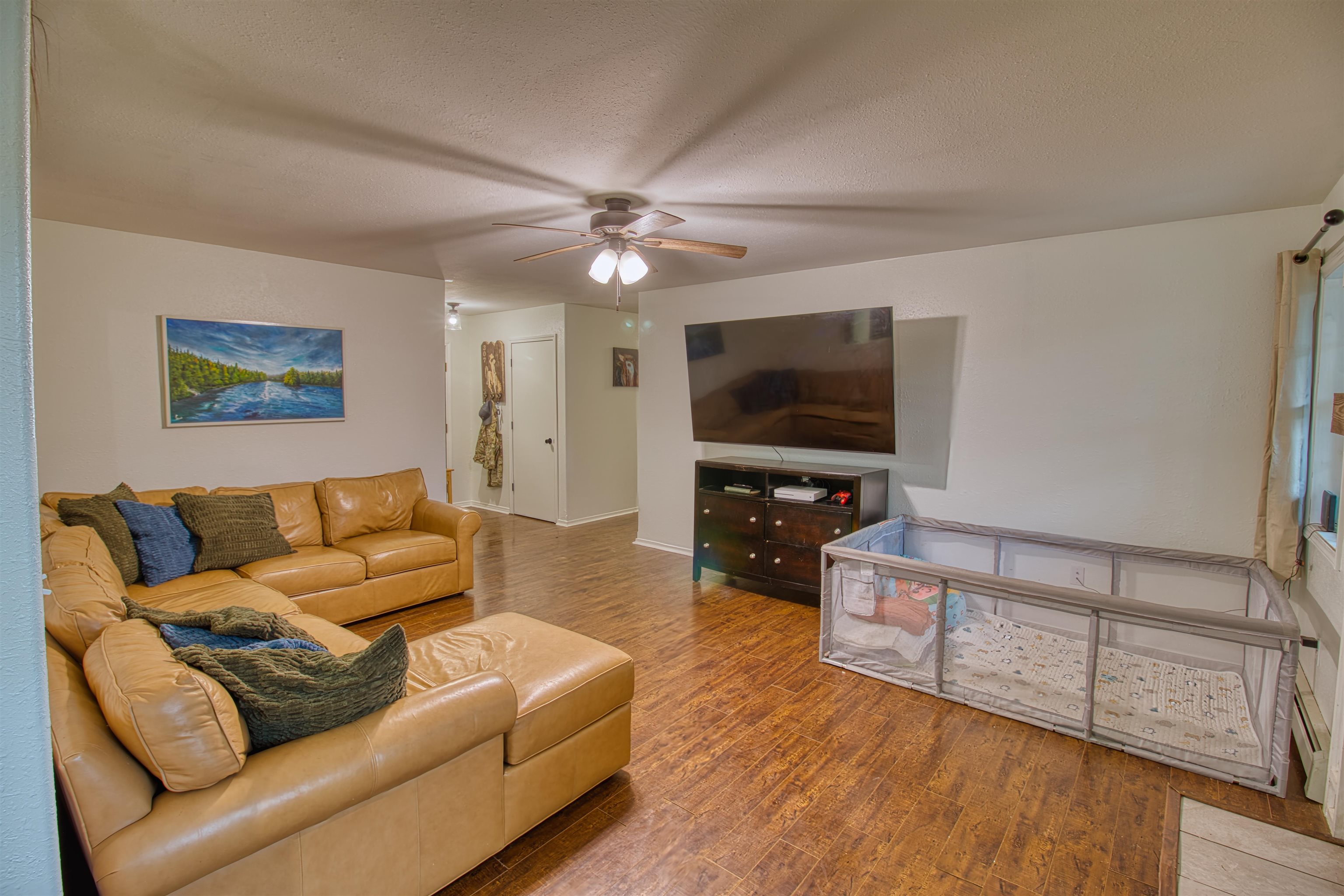 1185 CLOVERLEAF DRIVE