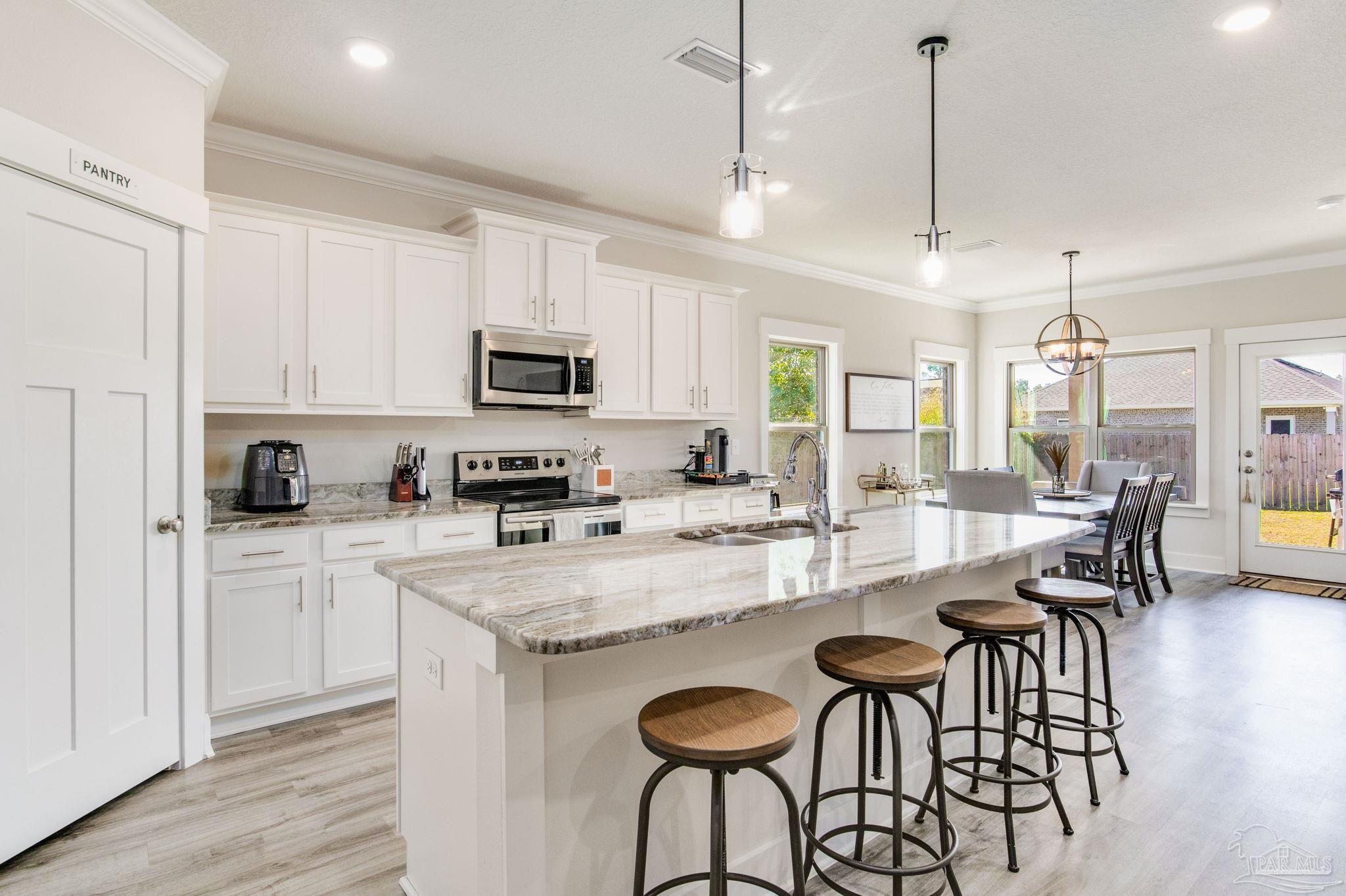 8448 Twenty One Oaks Ln