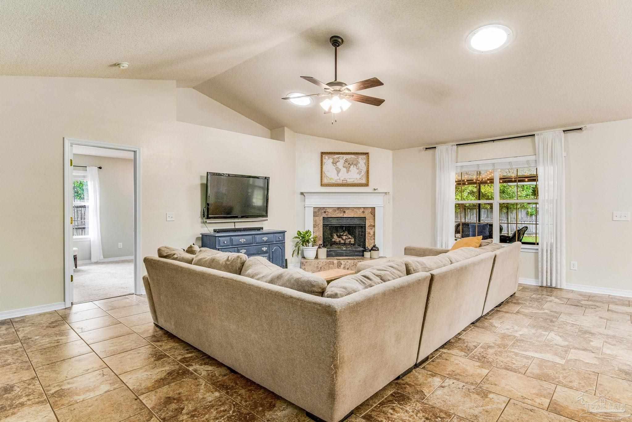 1107 Longview Ct