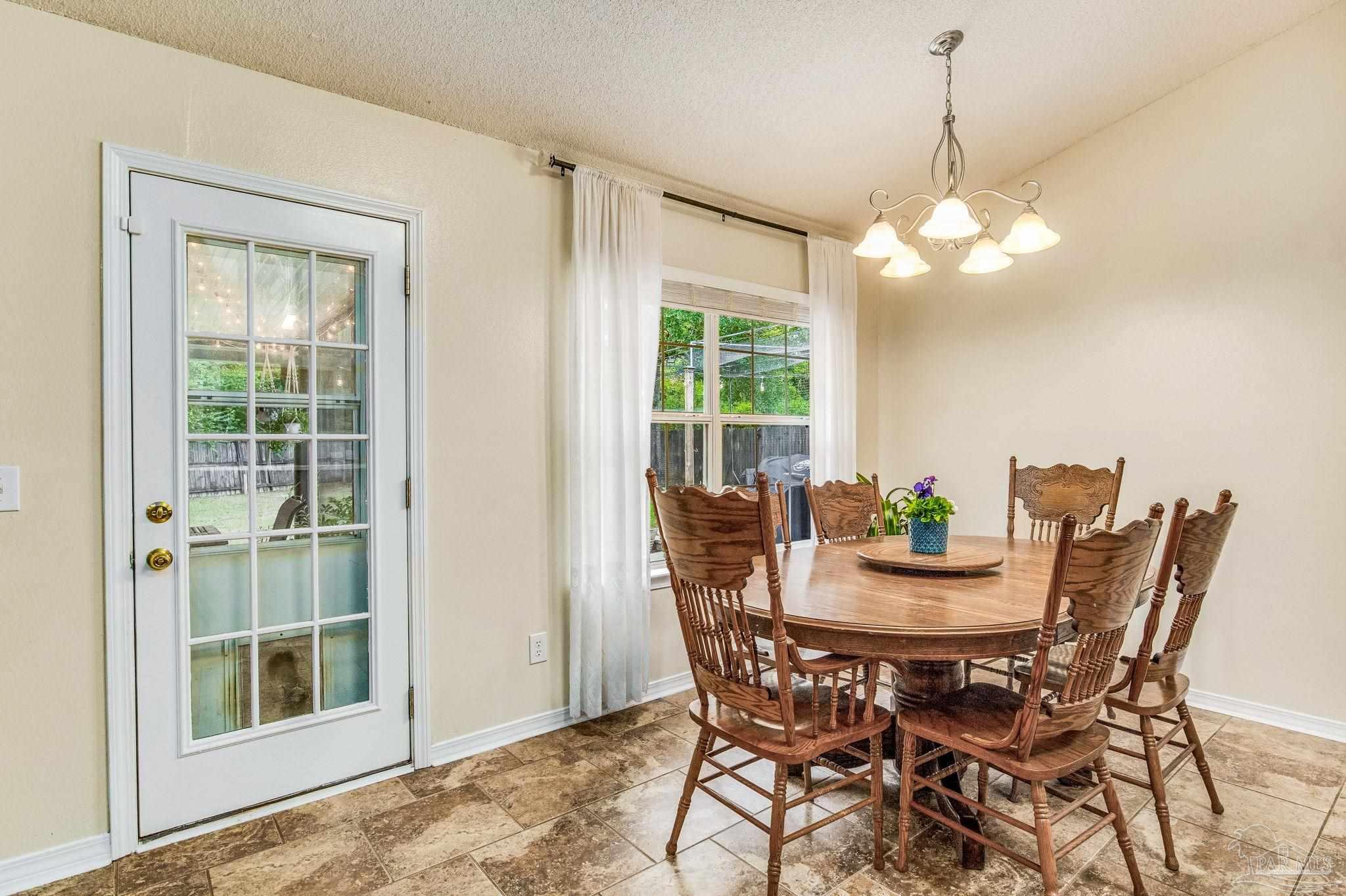 1107 Longview Ct