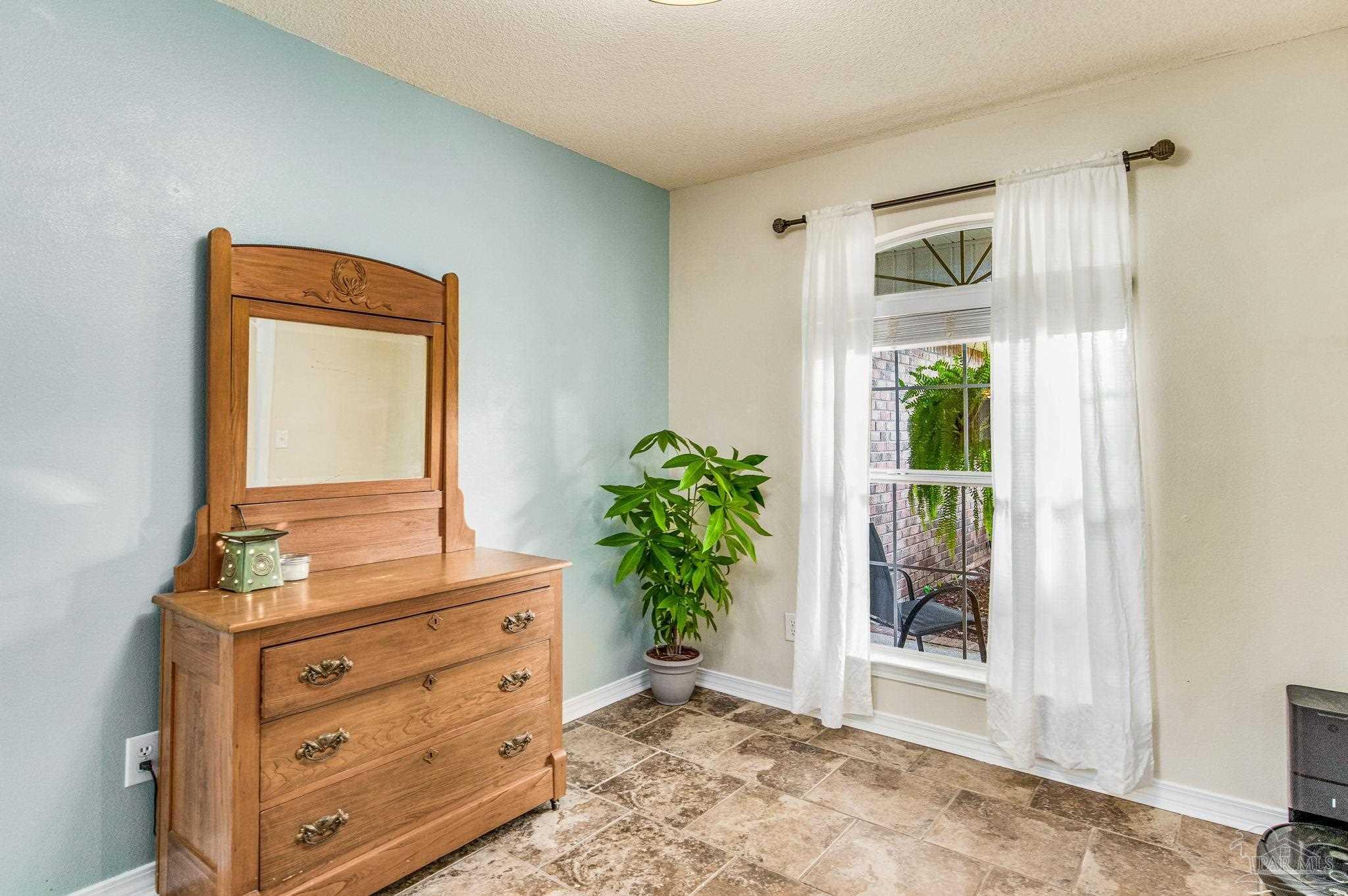 1107 Longview Ct