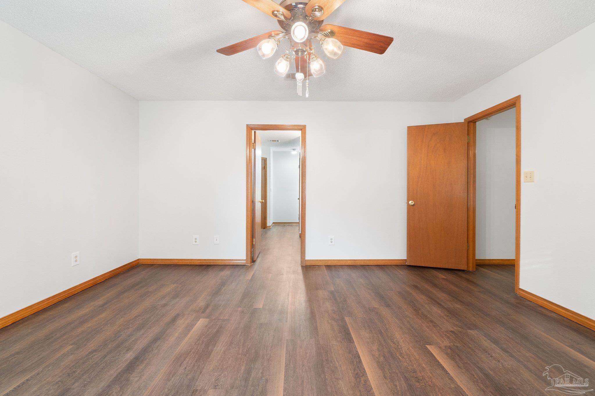 4905 Andrea Ln