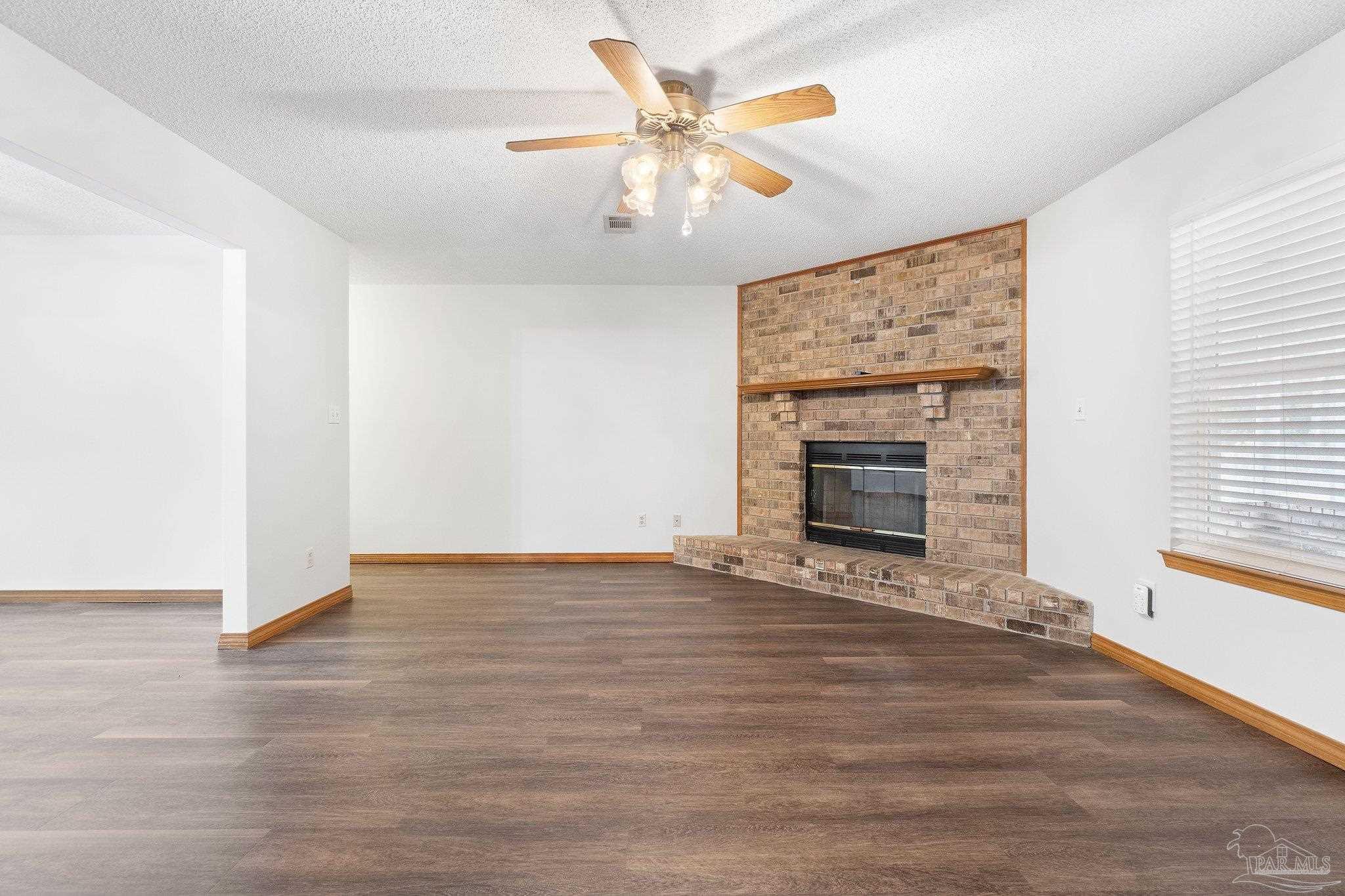 4905 Andrea Ln