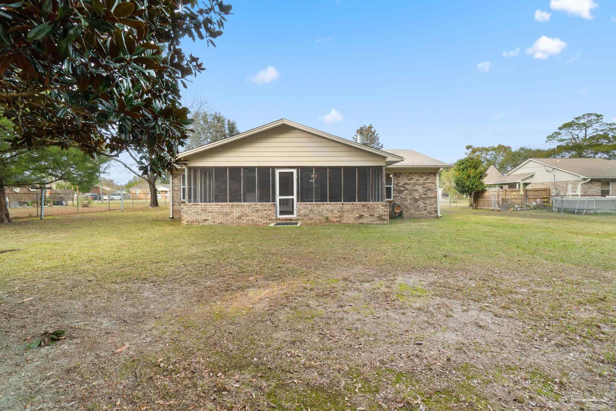 4905 Andrea Ln