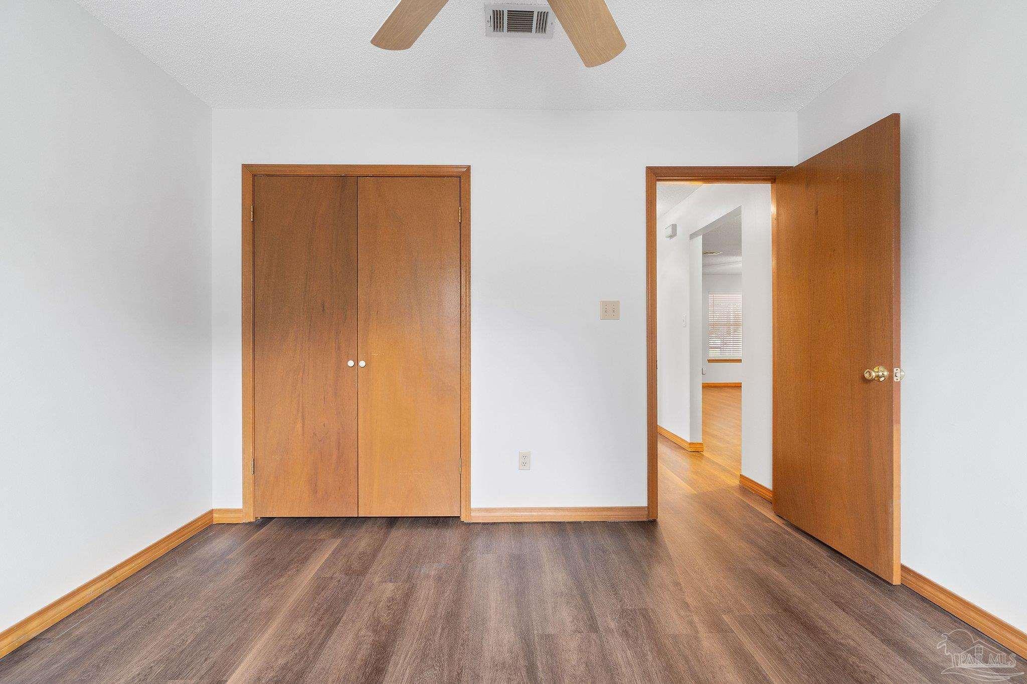 4905 Andrea Ln