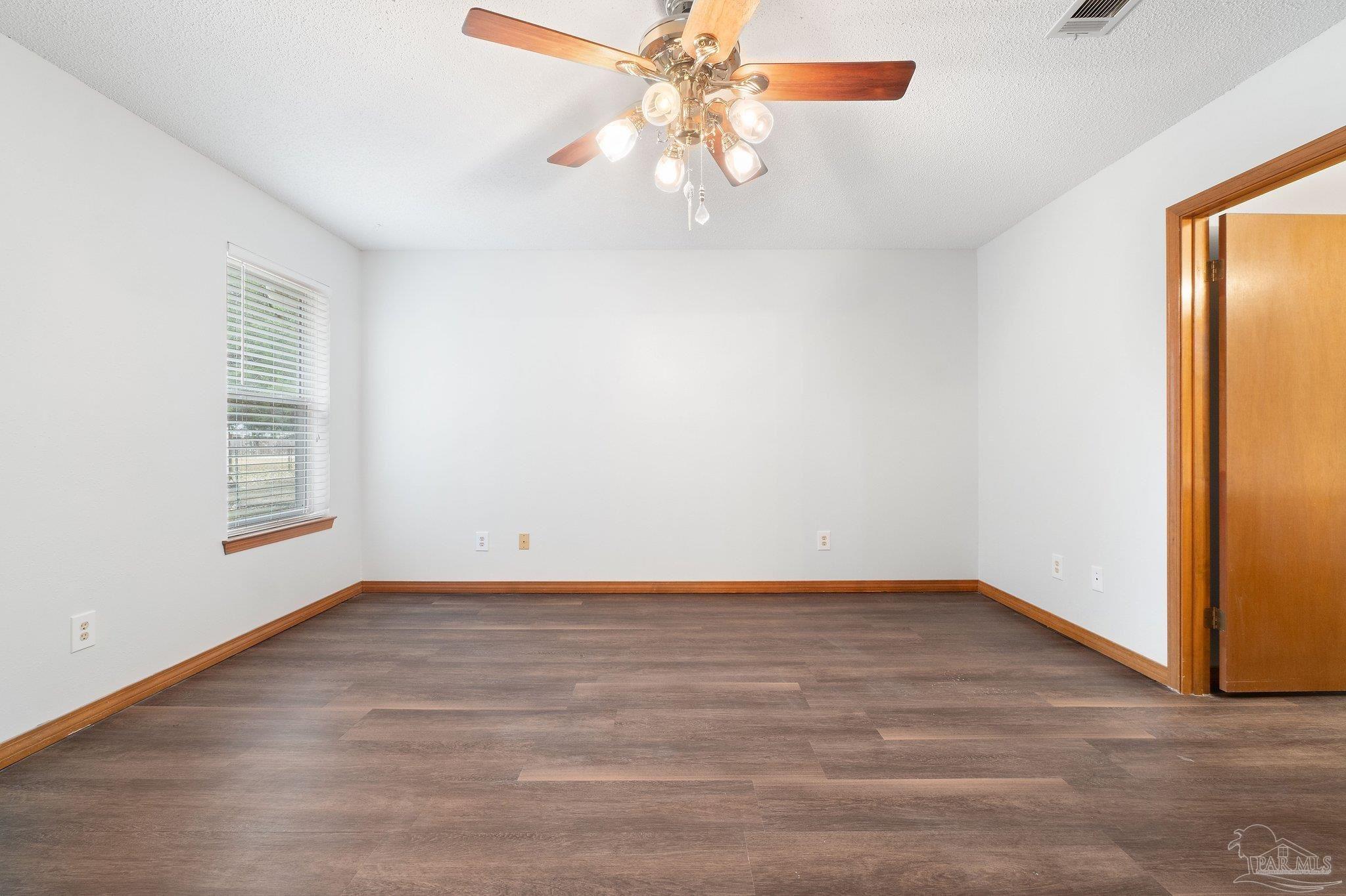 4905 Andrea Ln