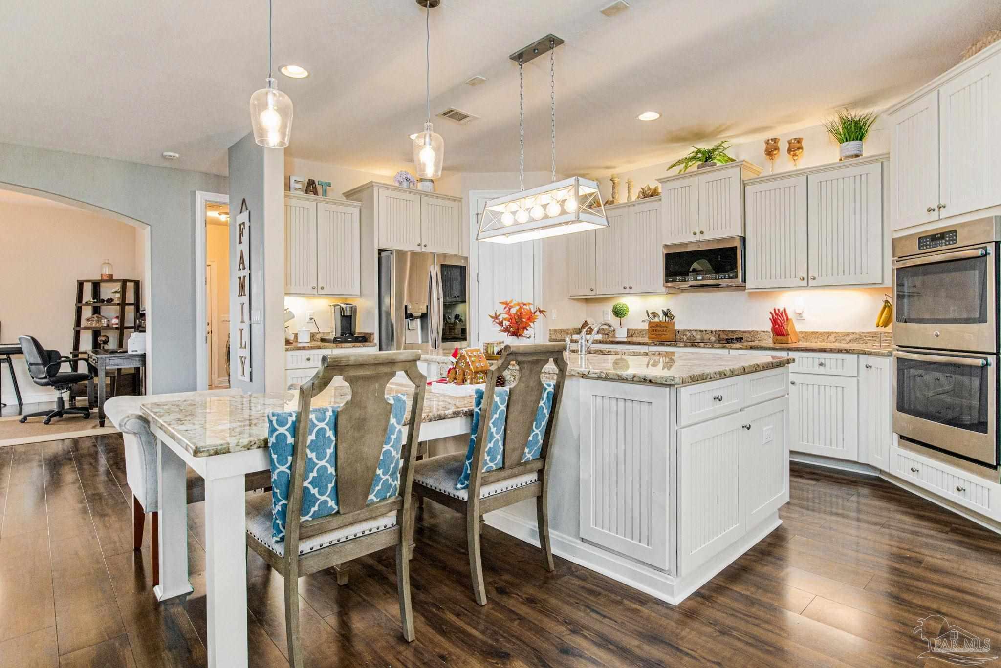 7932 Majestic Cypress Dr
