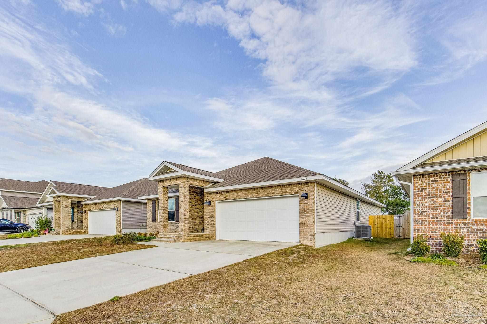 5673 Guinevere Ln