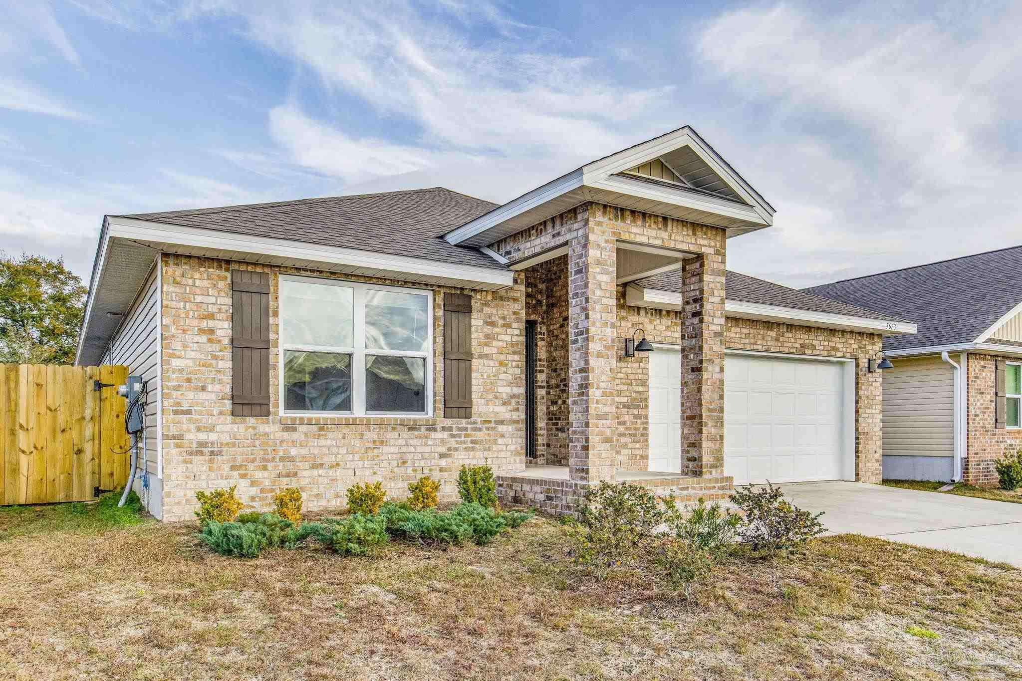 5673 Guinevere Ln