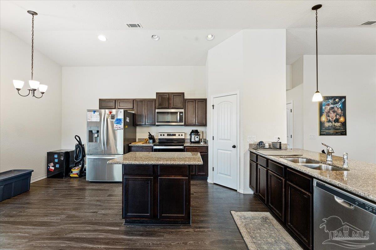 4387 Thistle Pine Ct