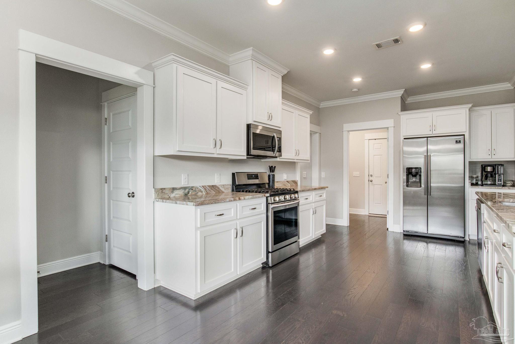 1547 Cadence Loop
