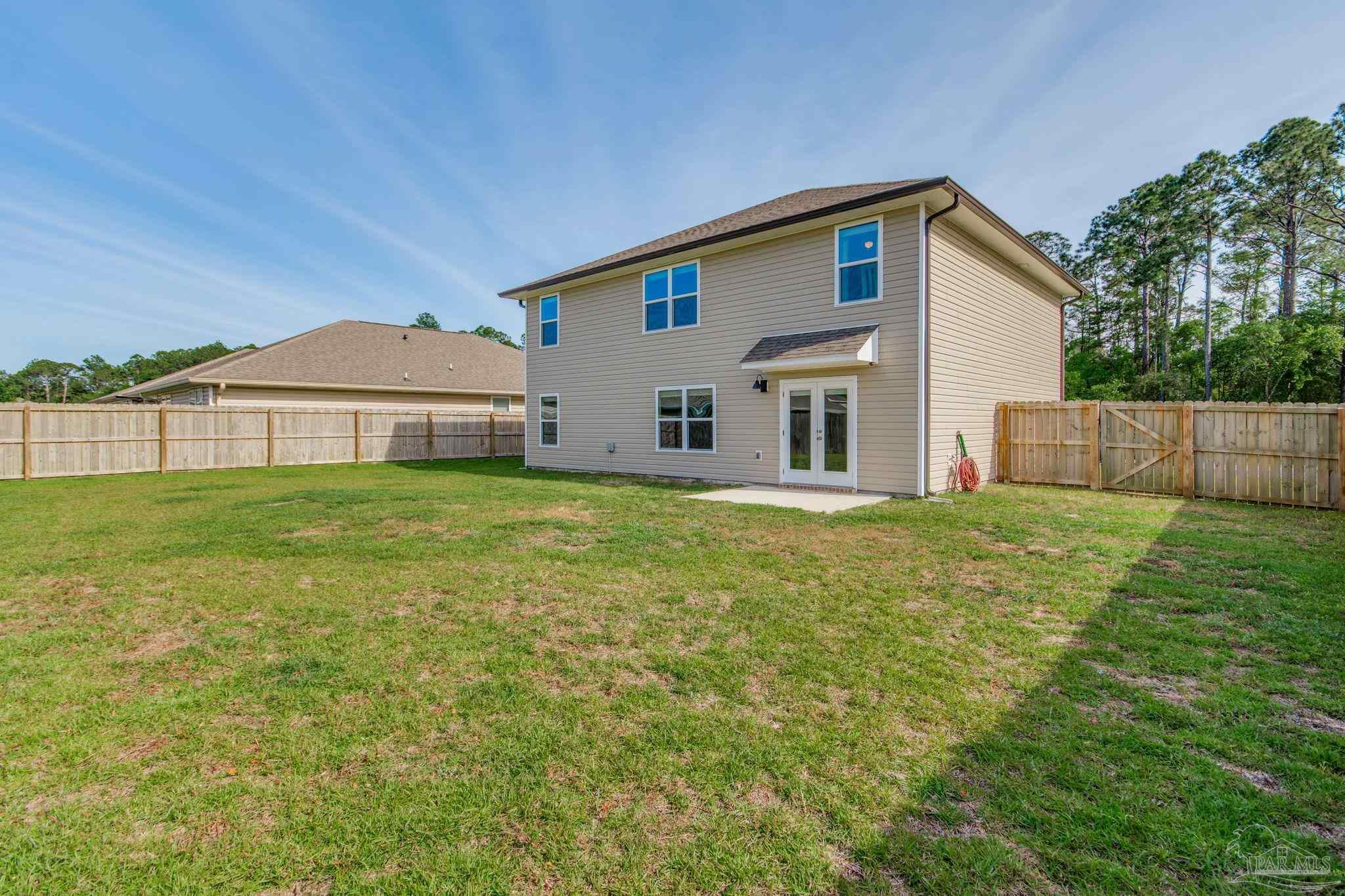 10580 Queens Gate Cir