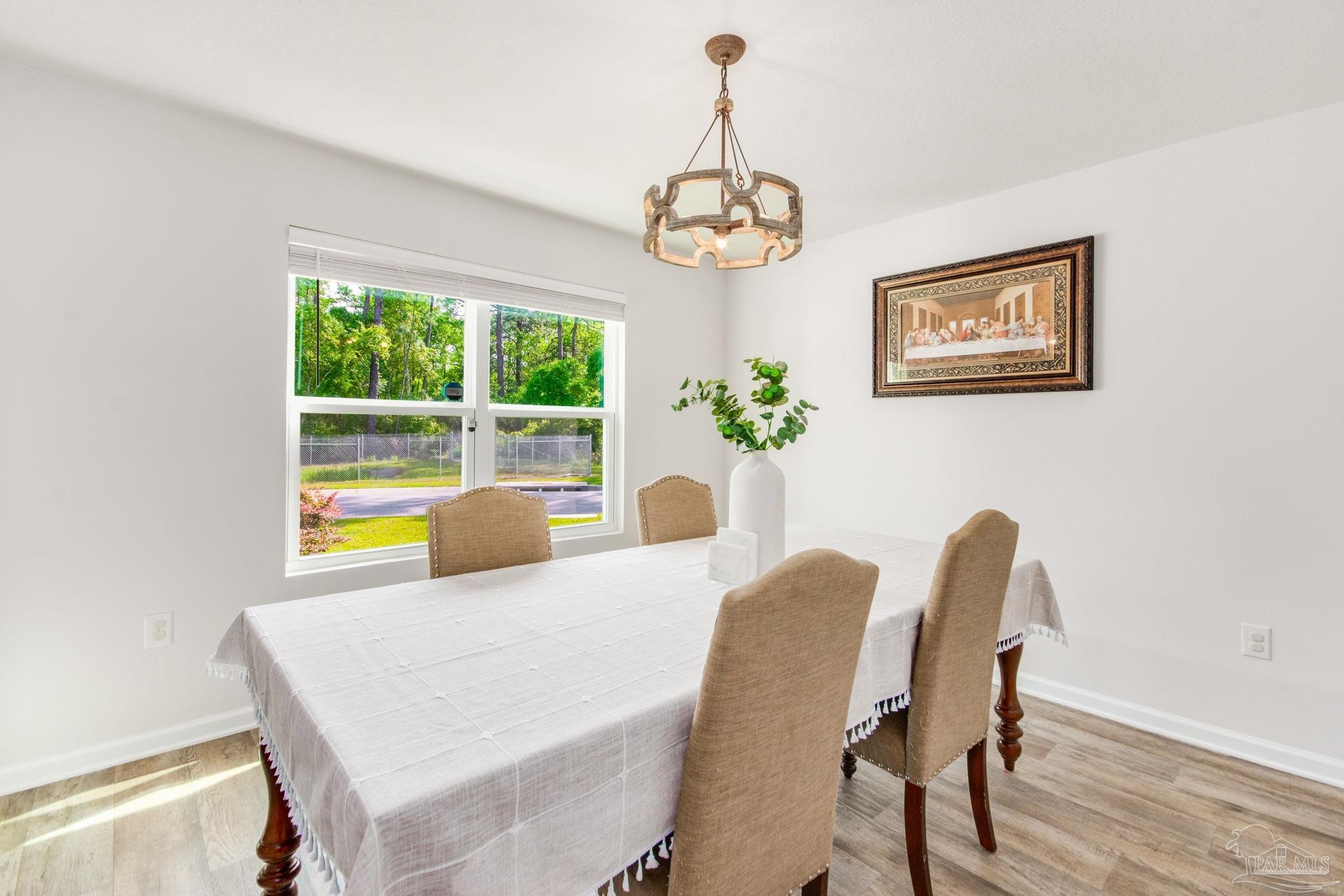 10580 Queens Gate Cir