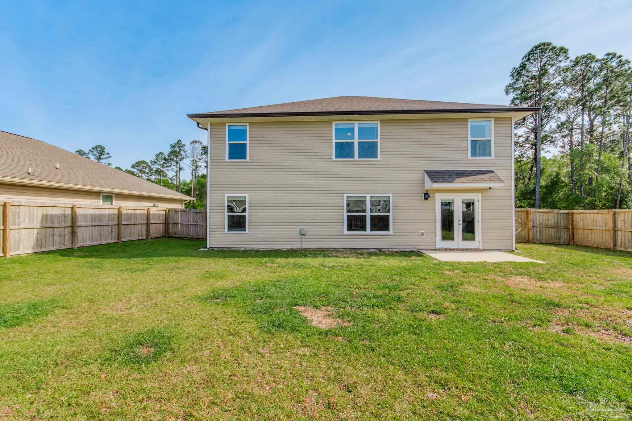 10580 Queens Gate Cir