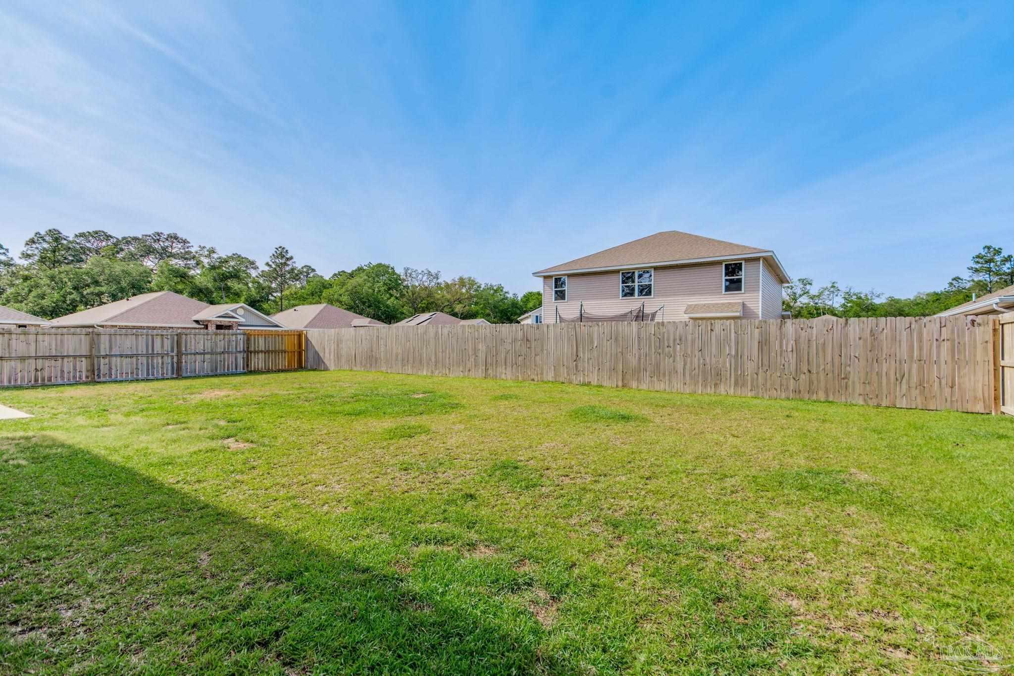 10580 Queens Gate Cir