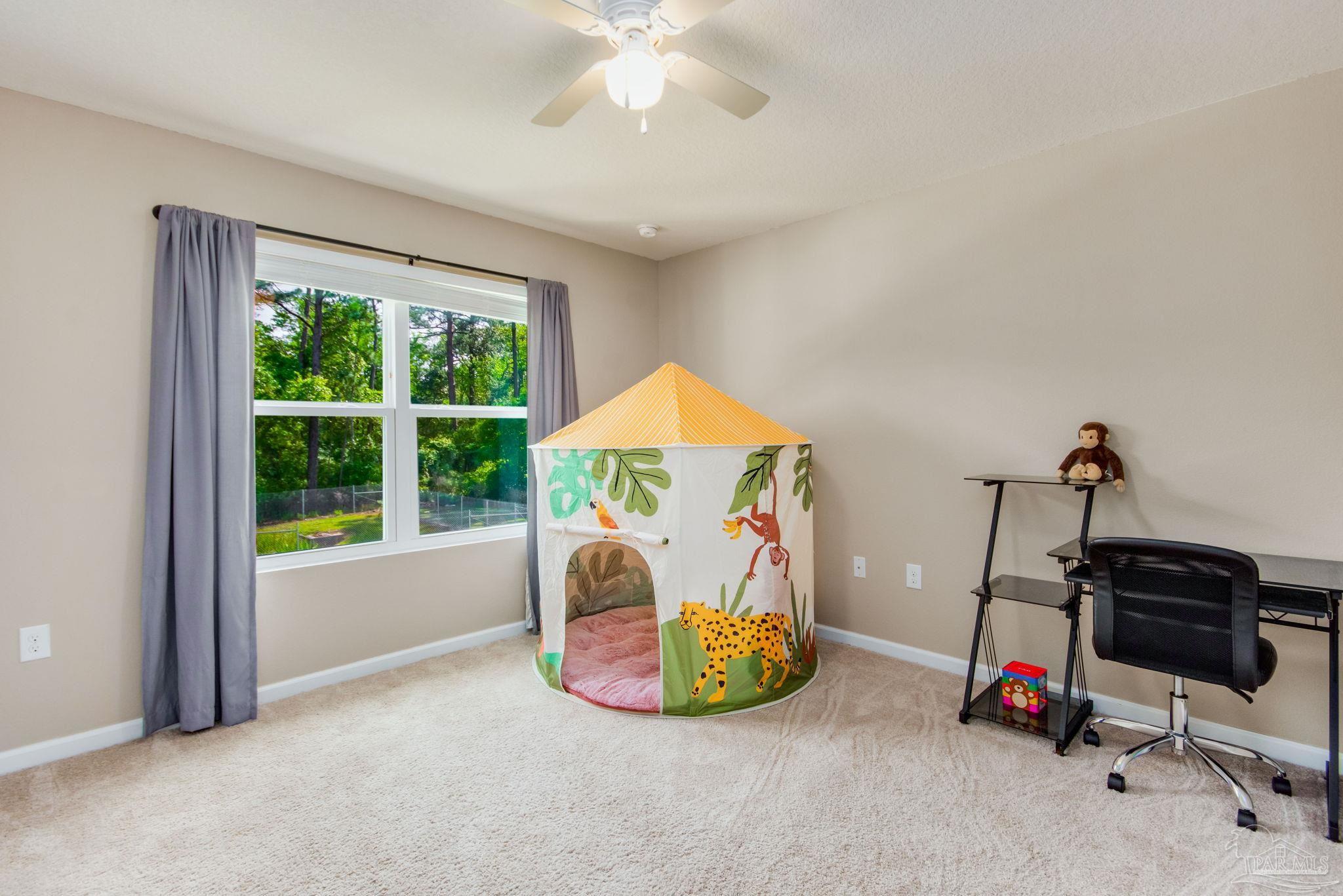 10580 Queens Gate Cir