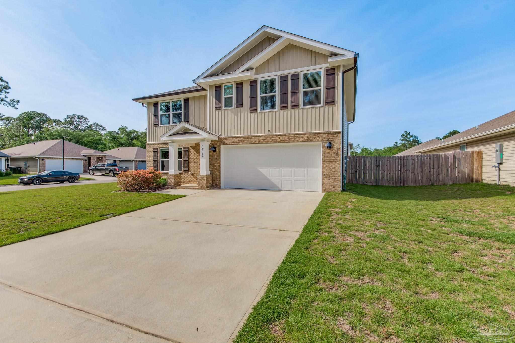 10580 Queens Gate Cir