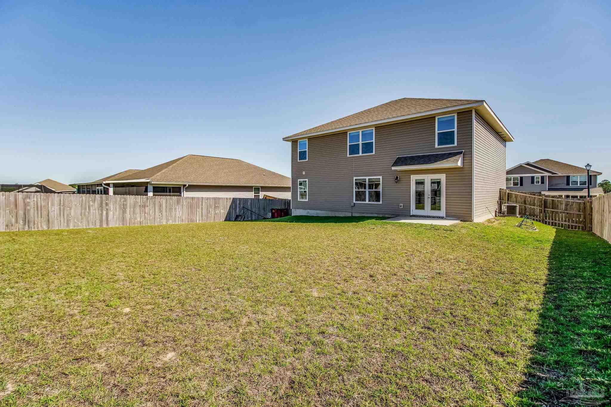 5594 Guinevere Ln