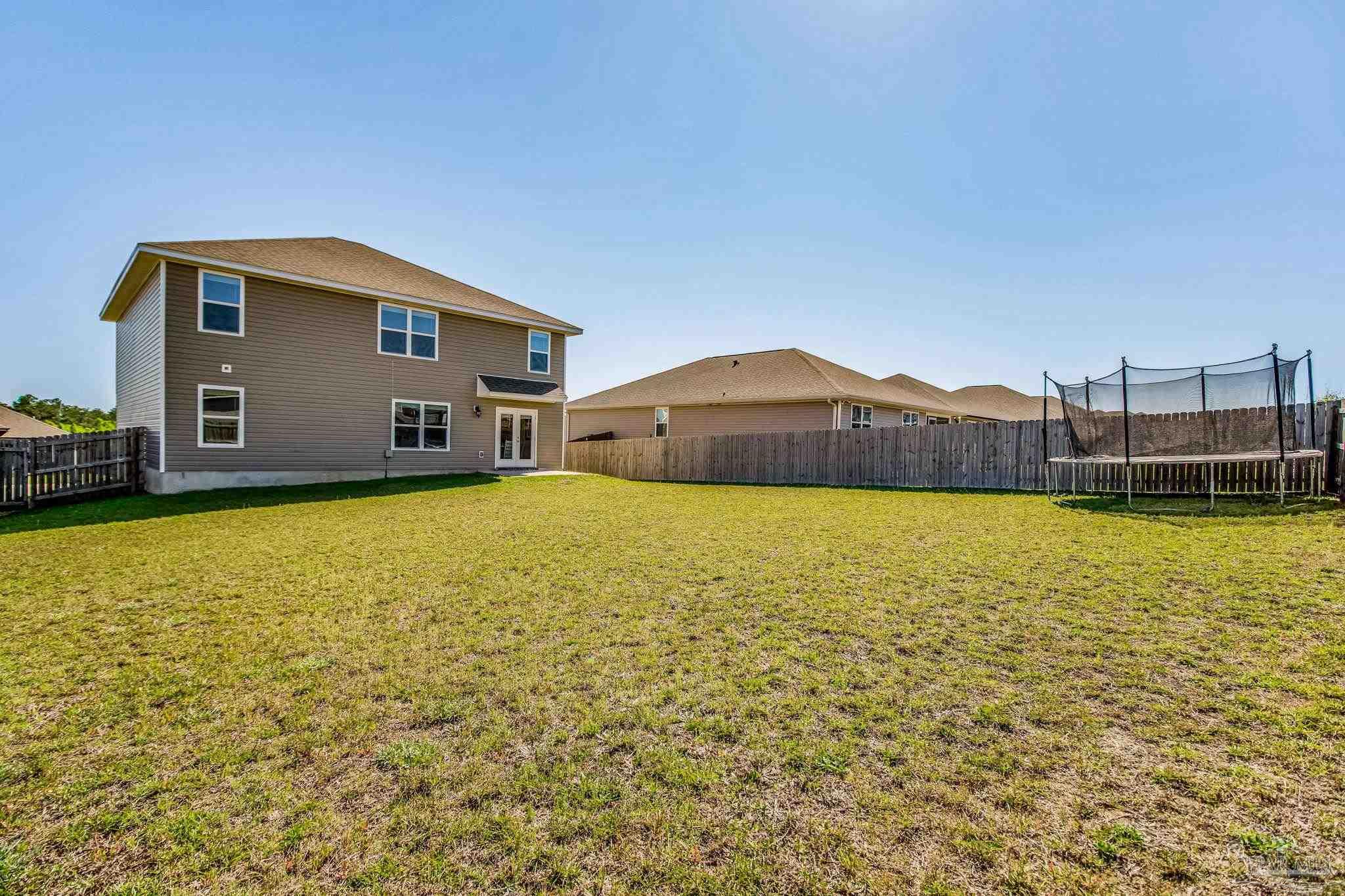 5594 Guinevere Ln