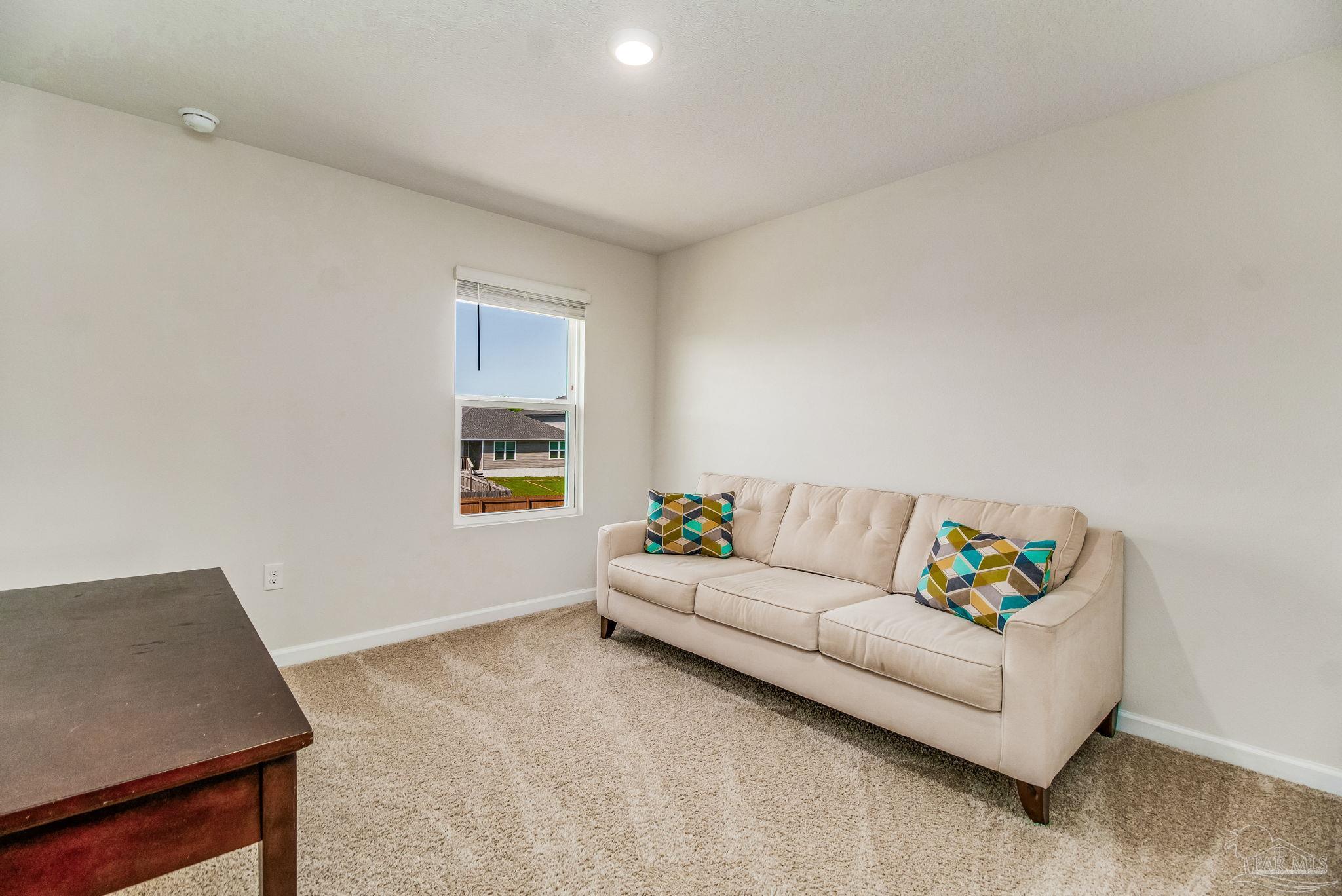 5594 Guinevere Ln