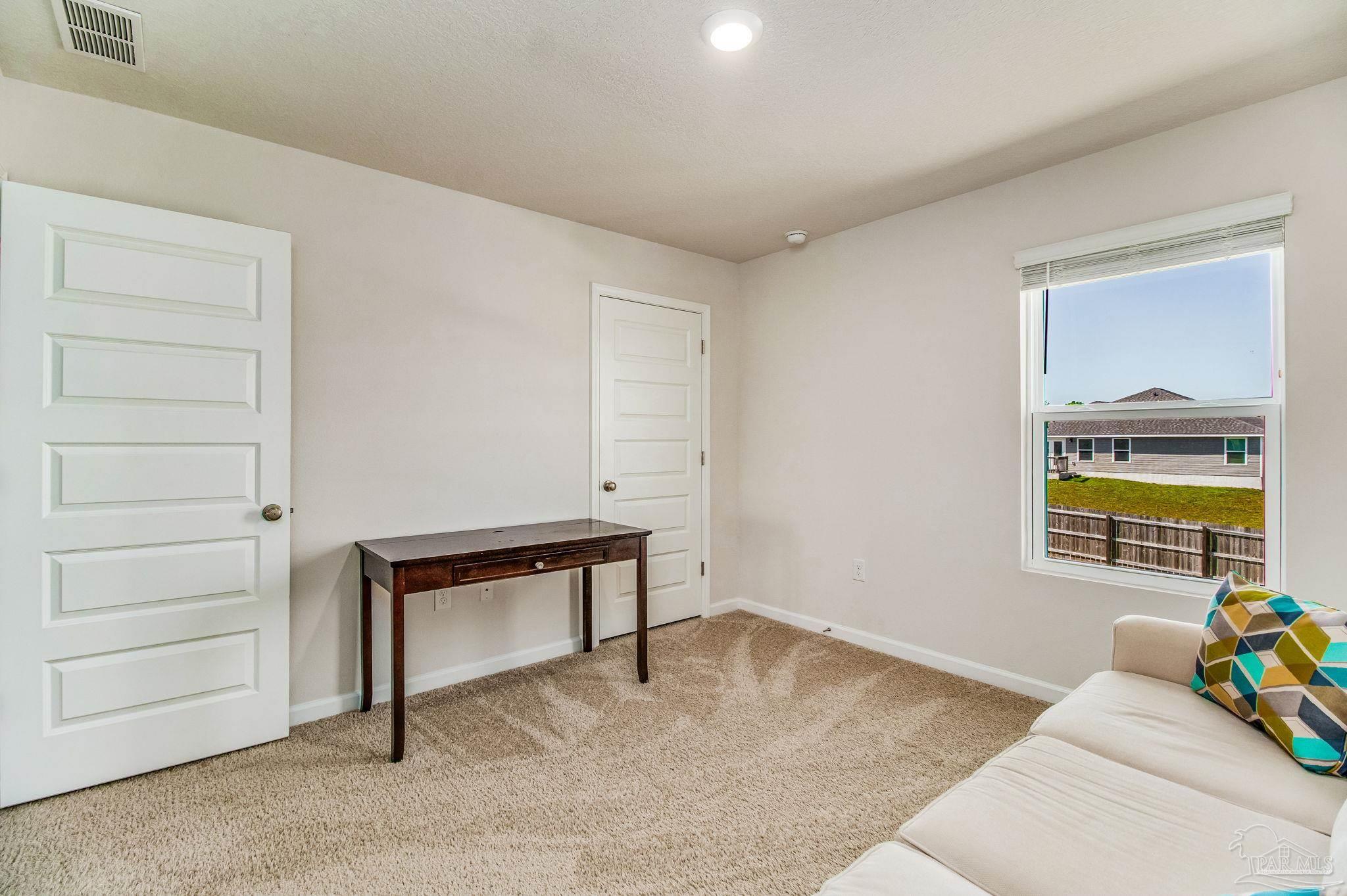 5594 Guinevere Ln