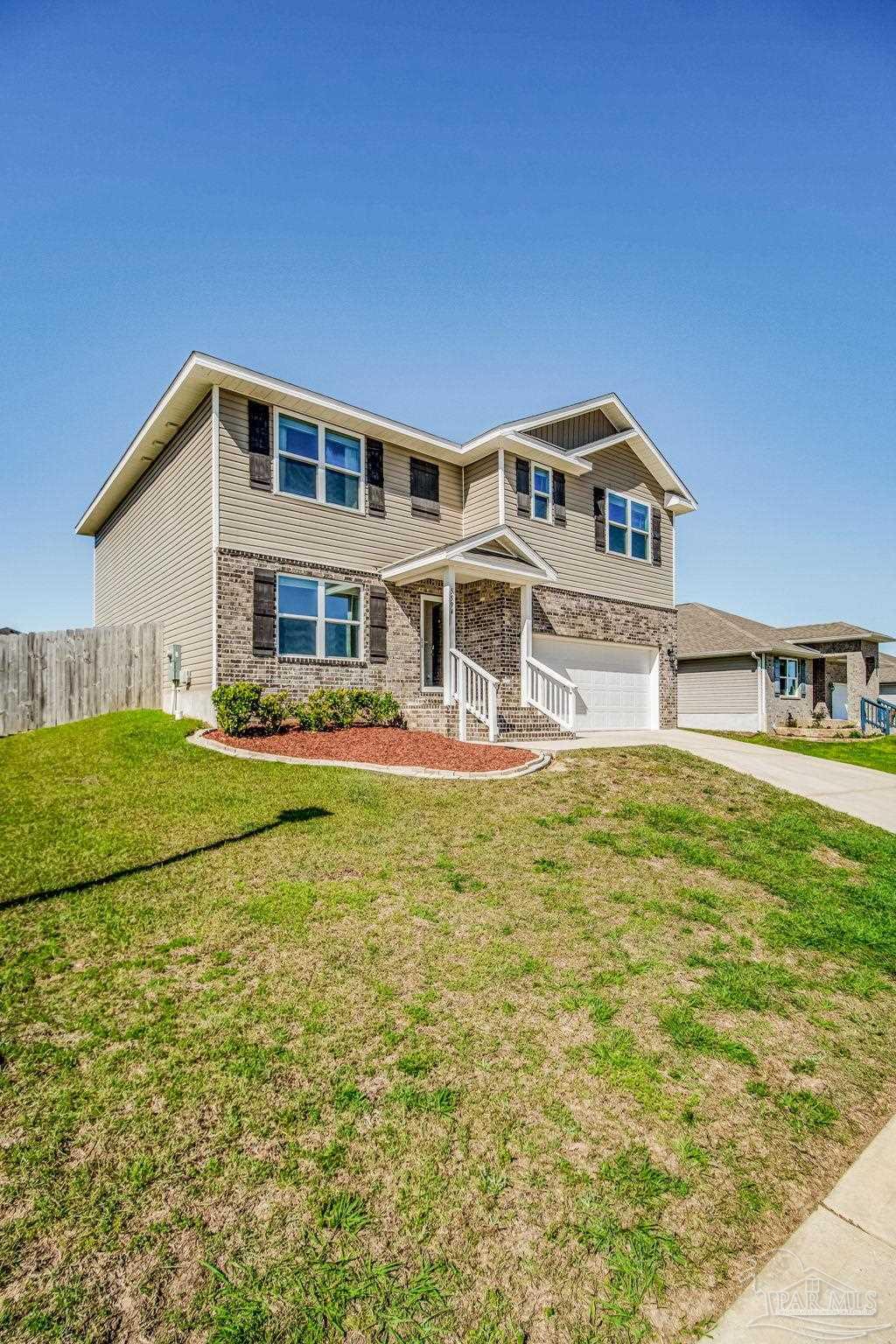 5594 Guinevere Ln