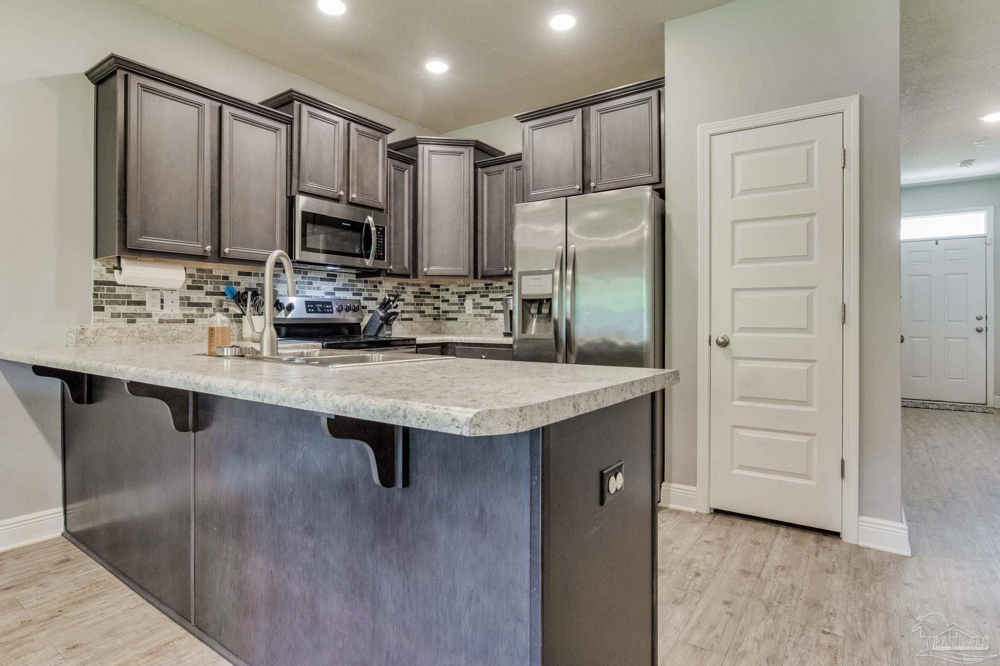 6021 Royal Port Ct