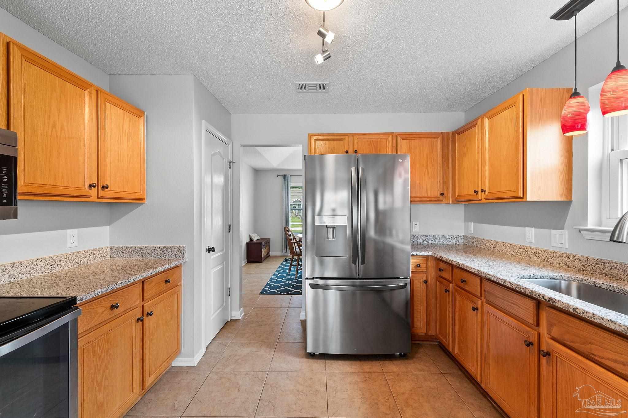 1400 Cacao Ln