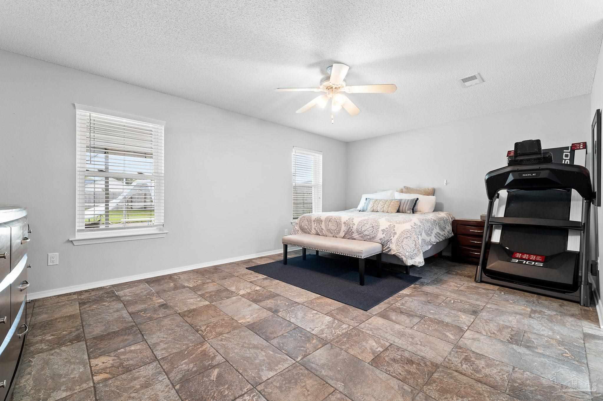 1400 Cacao Ln